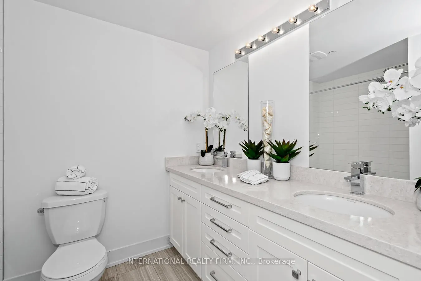 1 Hartman Avenue #5