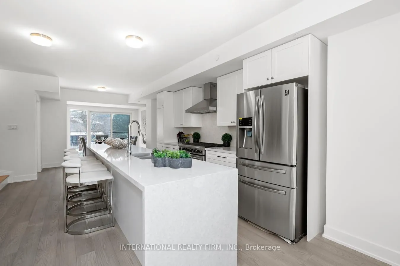 1 Hartman Avenue #5