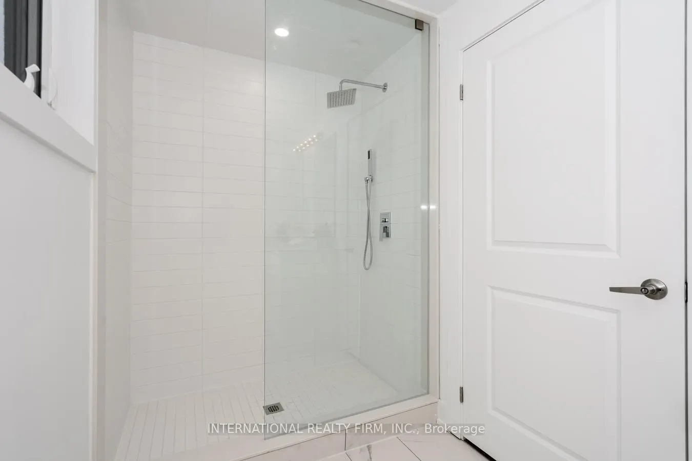 1 Hartman Avenue #5