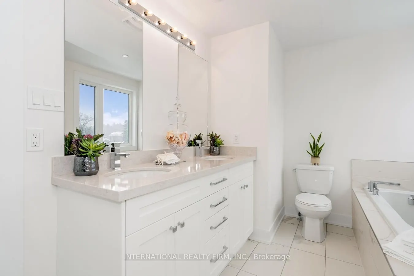 1 Hartman Avenue #5