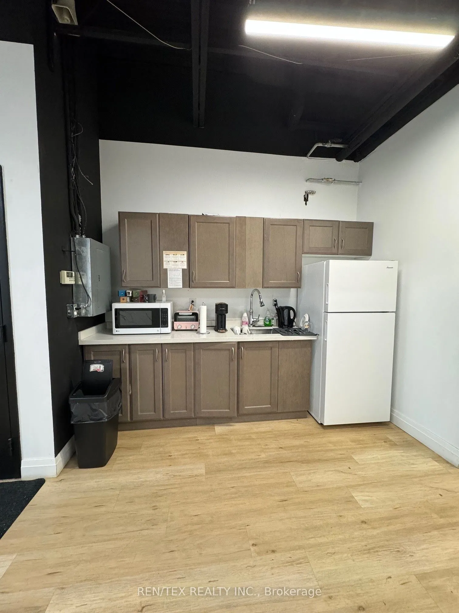7600 Highway 27, #5B