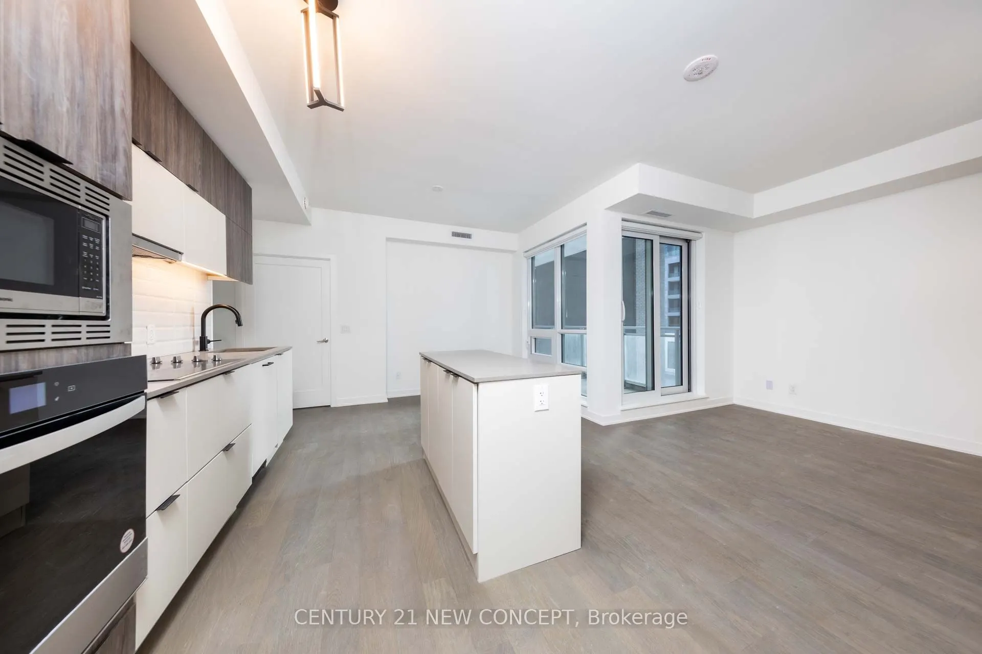 8888 Yonge Street, #226
