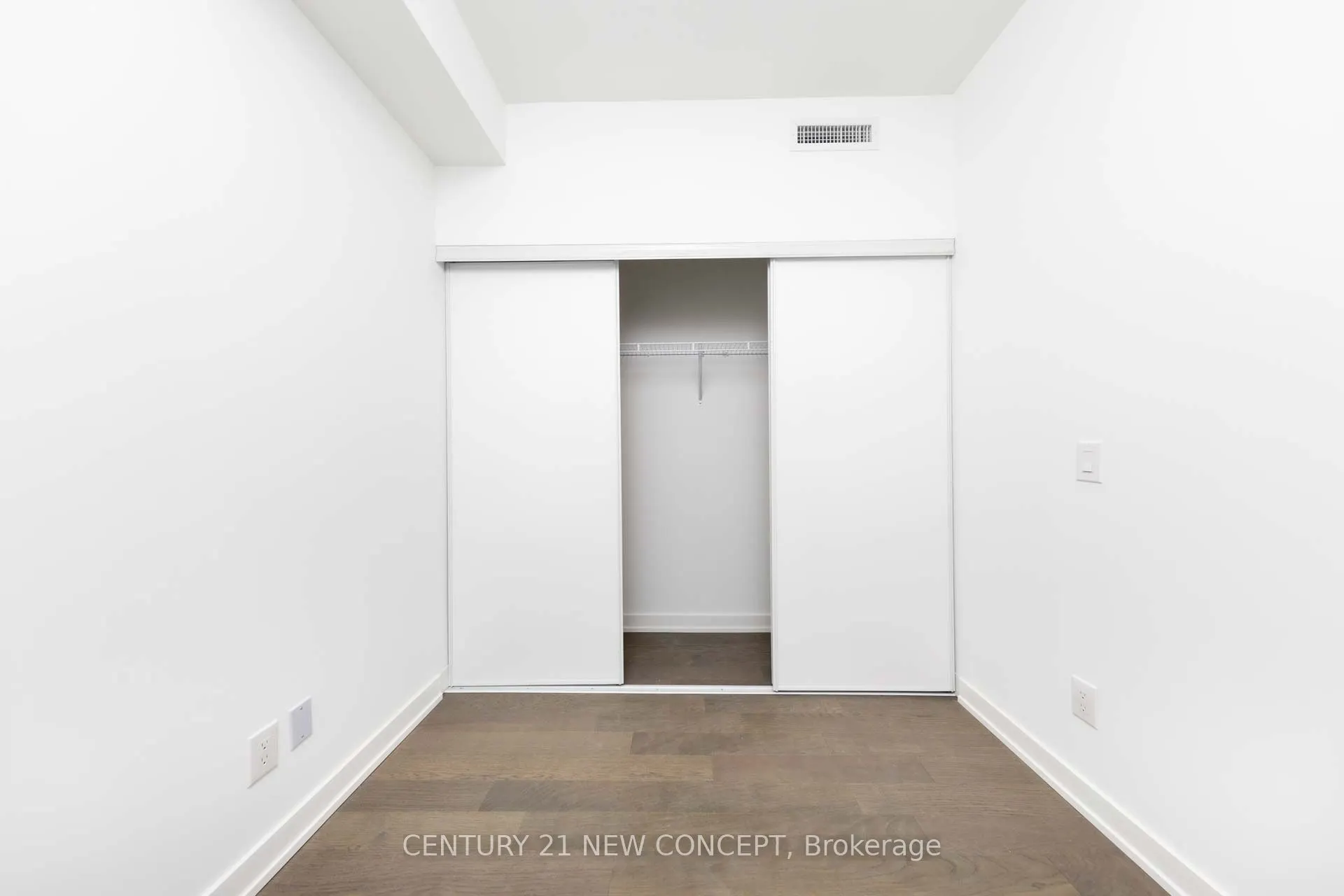 8888 Yonge Street, #226