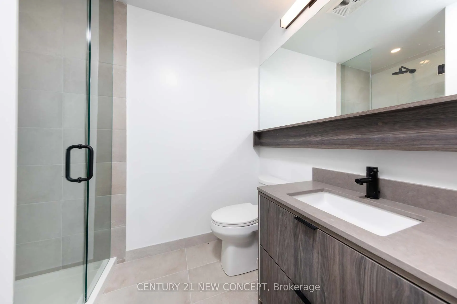8888 Yonge Street, #226