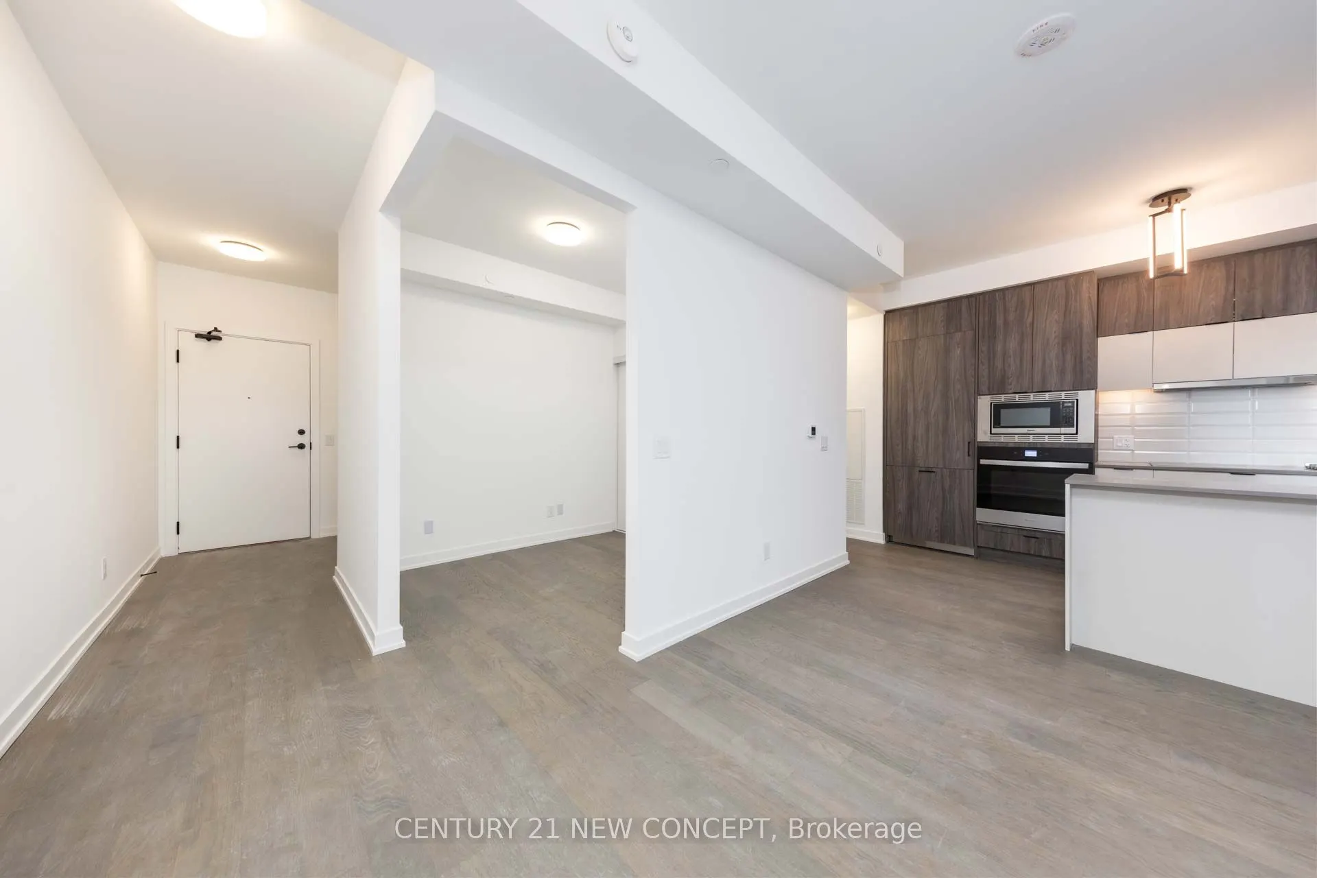 8888 Yonge Street, #226