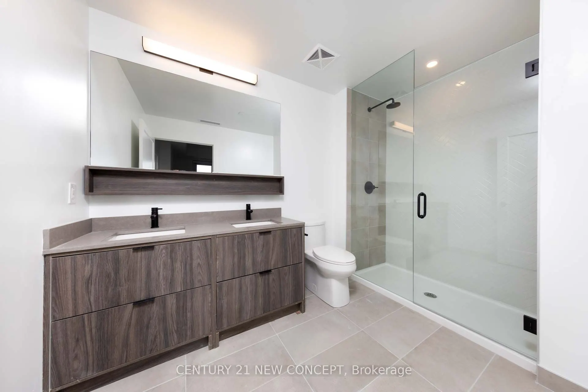 8888 Yonge Street, #226