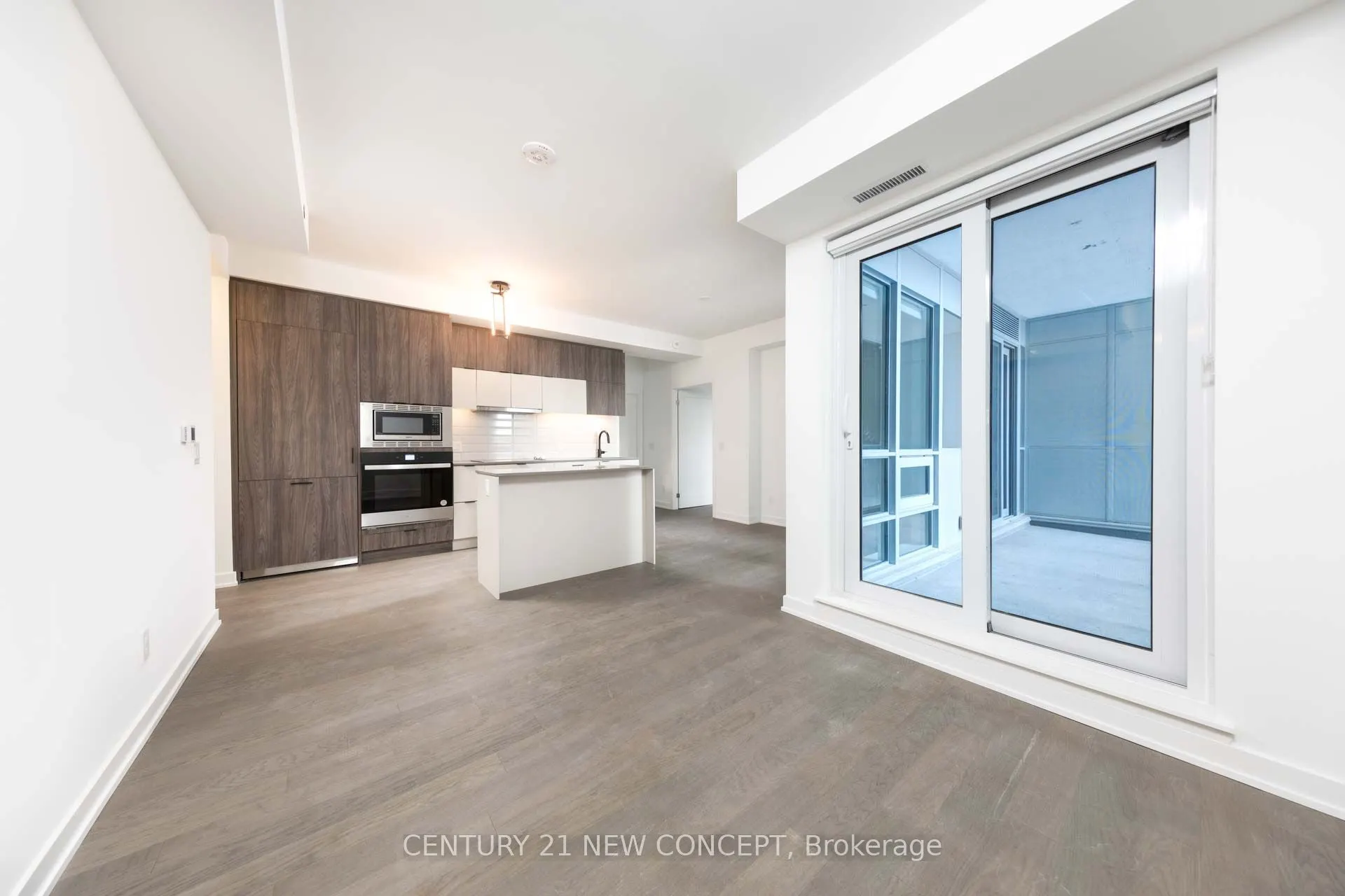 8888 Yonge Street, #226