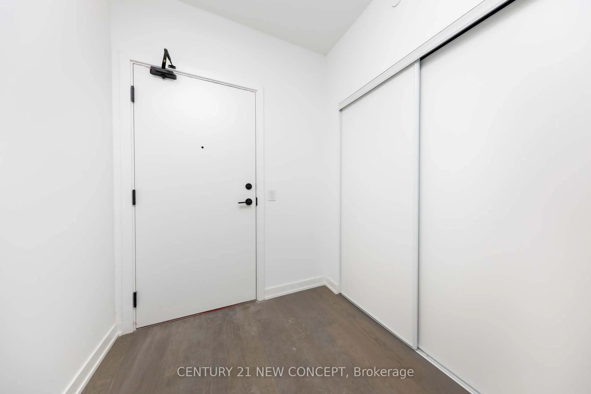 8888 Yonge Street, #226