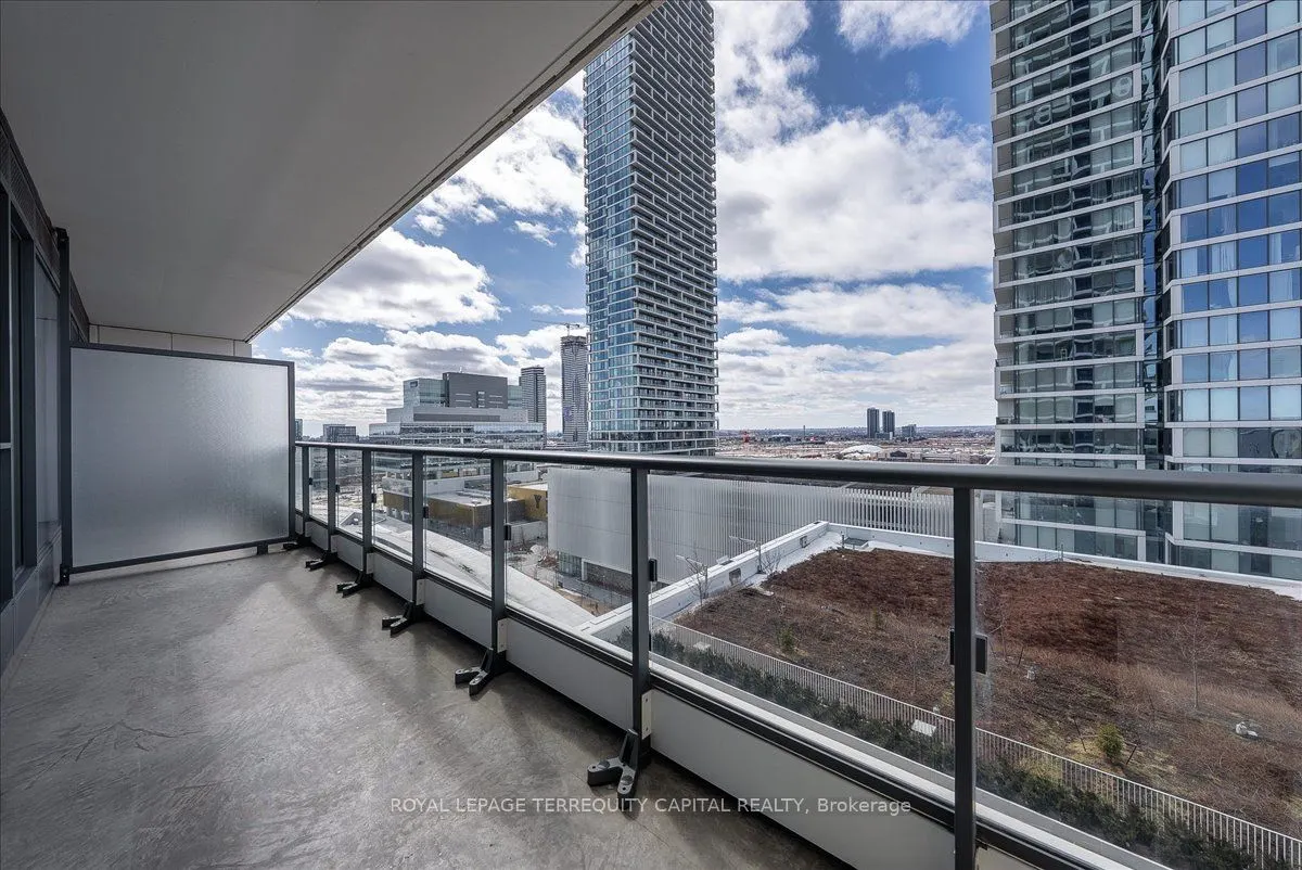 950 Portage Parkway, #1110