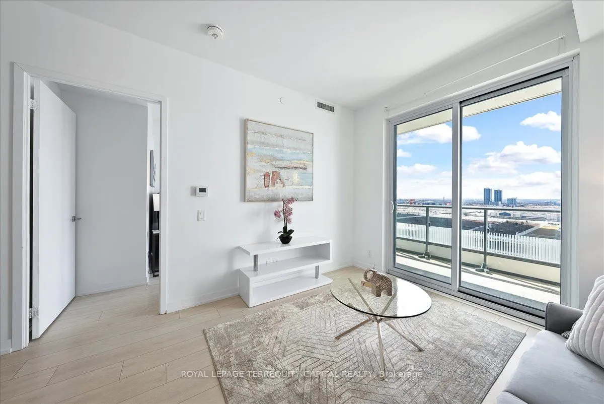 950 Portage Parkway, #1110