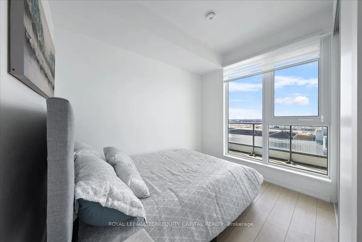 950 Portage Parkway, #1110