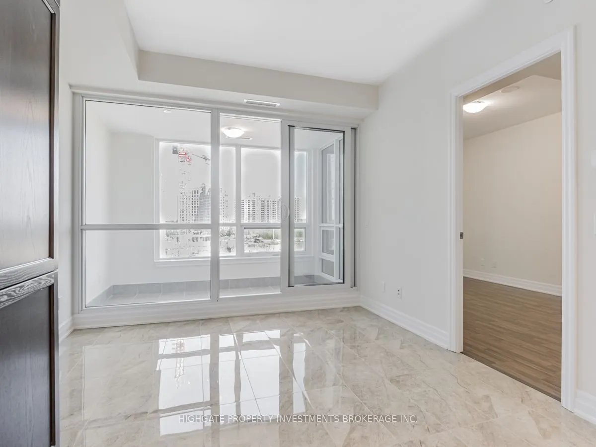 9085 Jane Street, #501