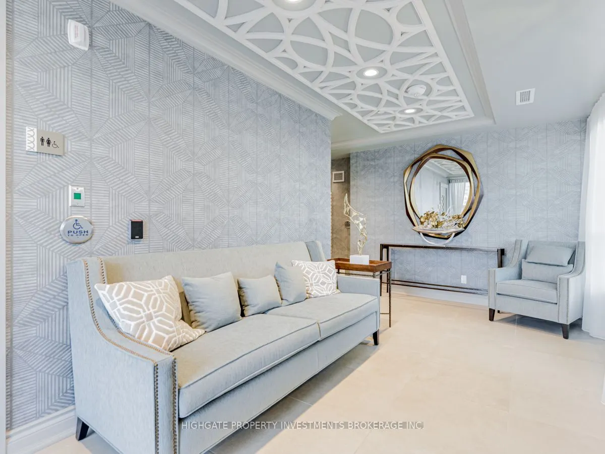 9085 Jane Street, #501