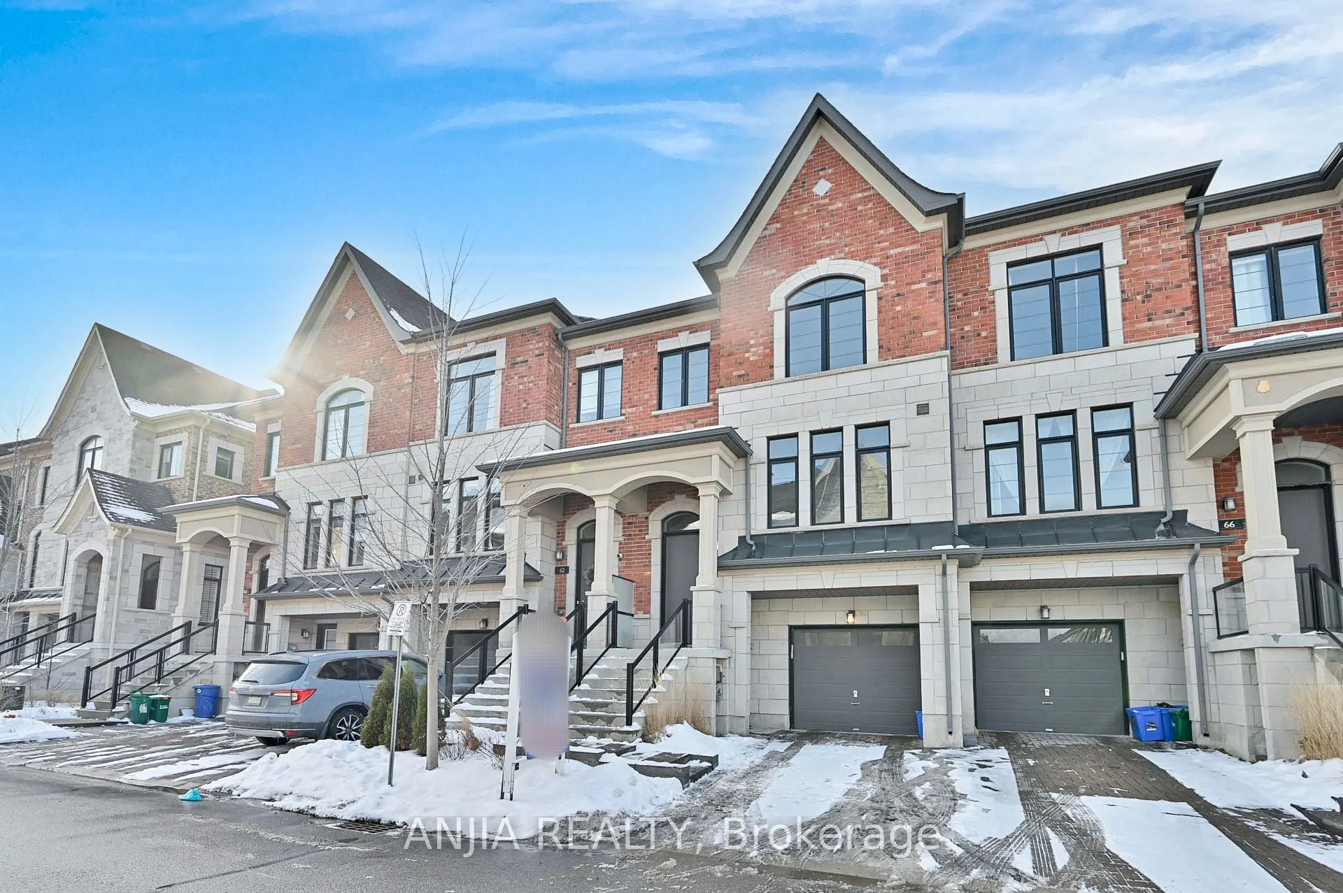 64 Duncombe Lane