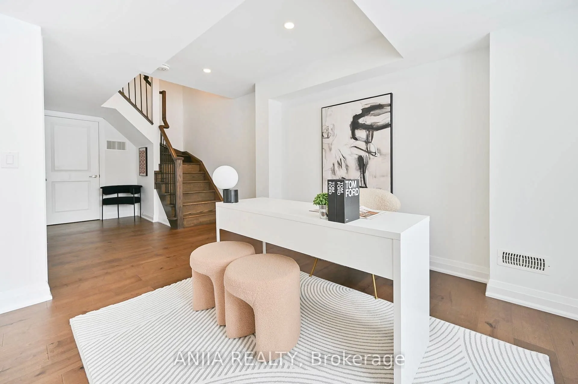 64 Duncombe Lane