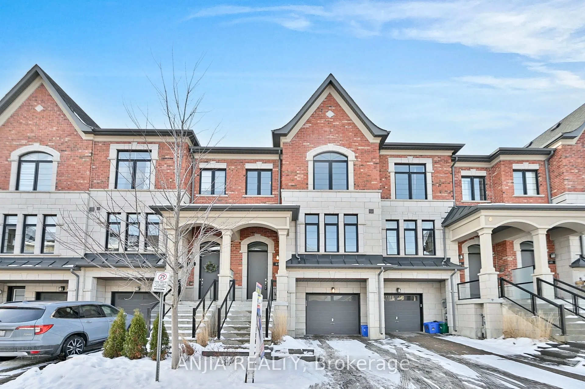 64 Duncombe Lane