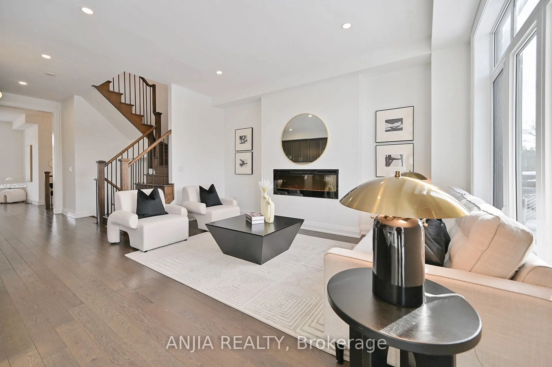 64 Duncombe Lane