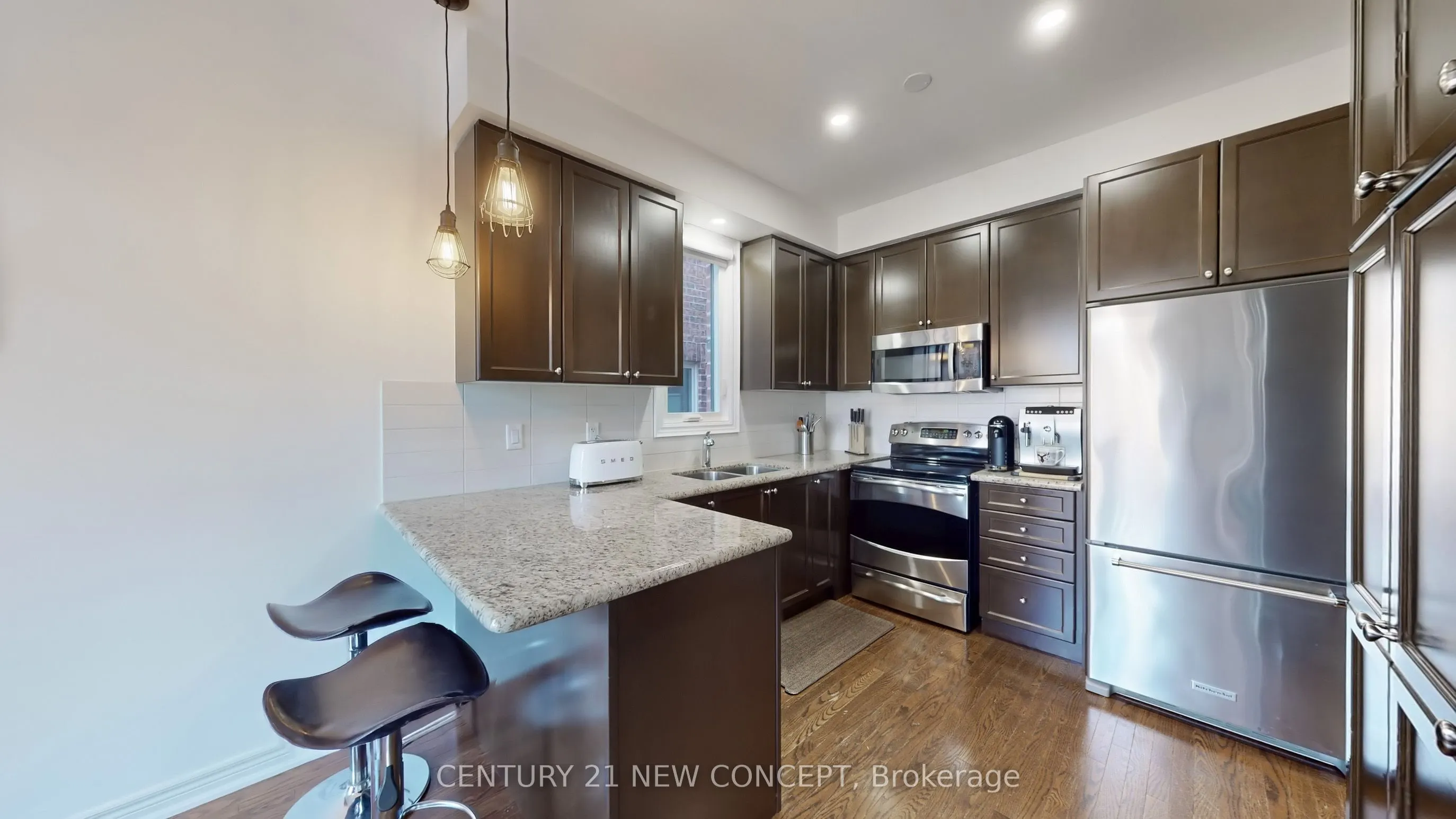 24 Reynolds Crescent