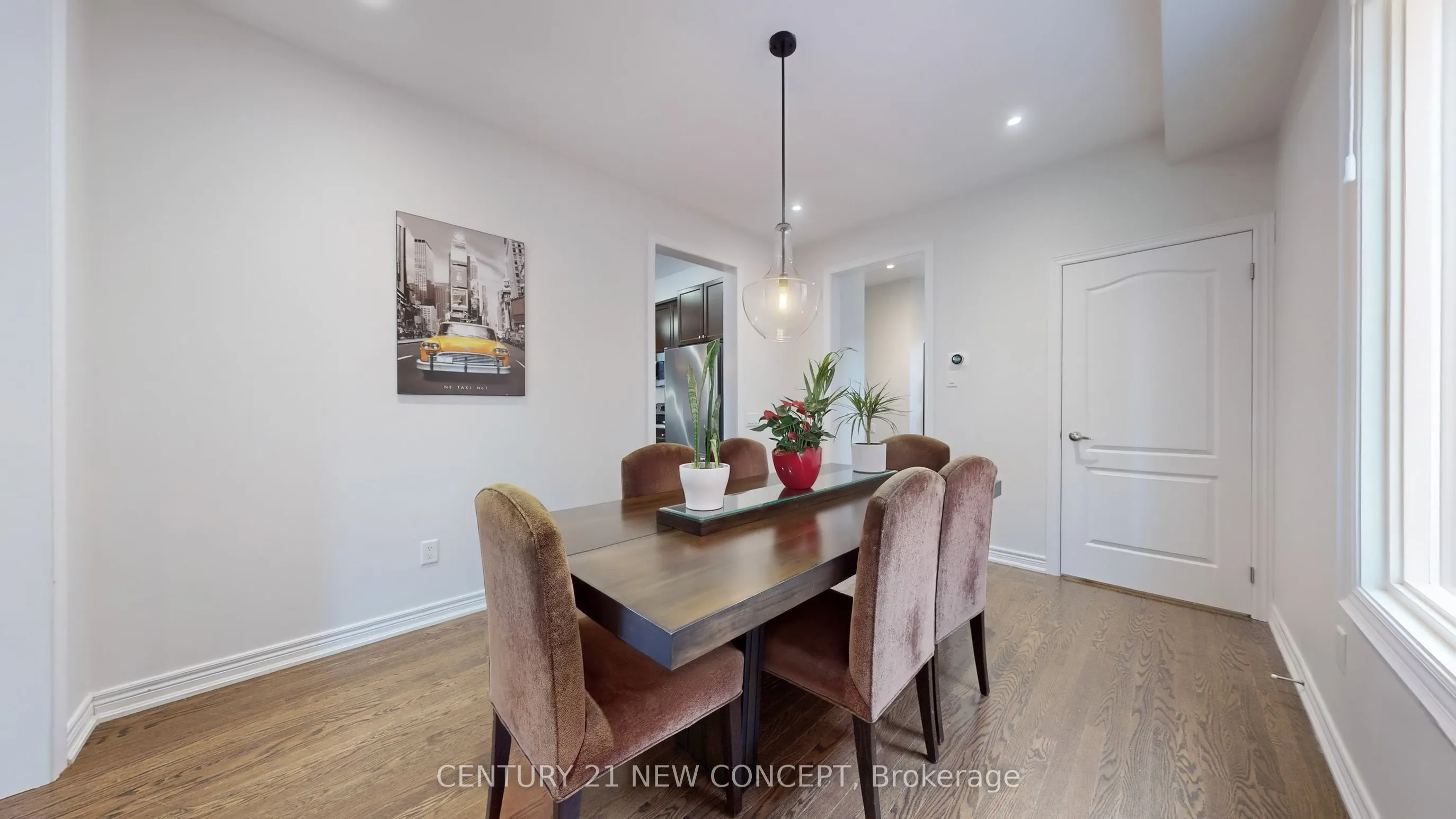 24 Reynolds Crescent