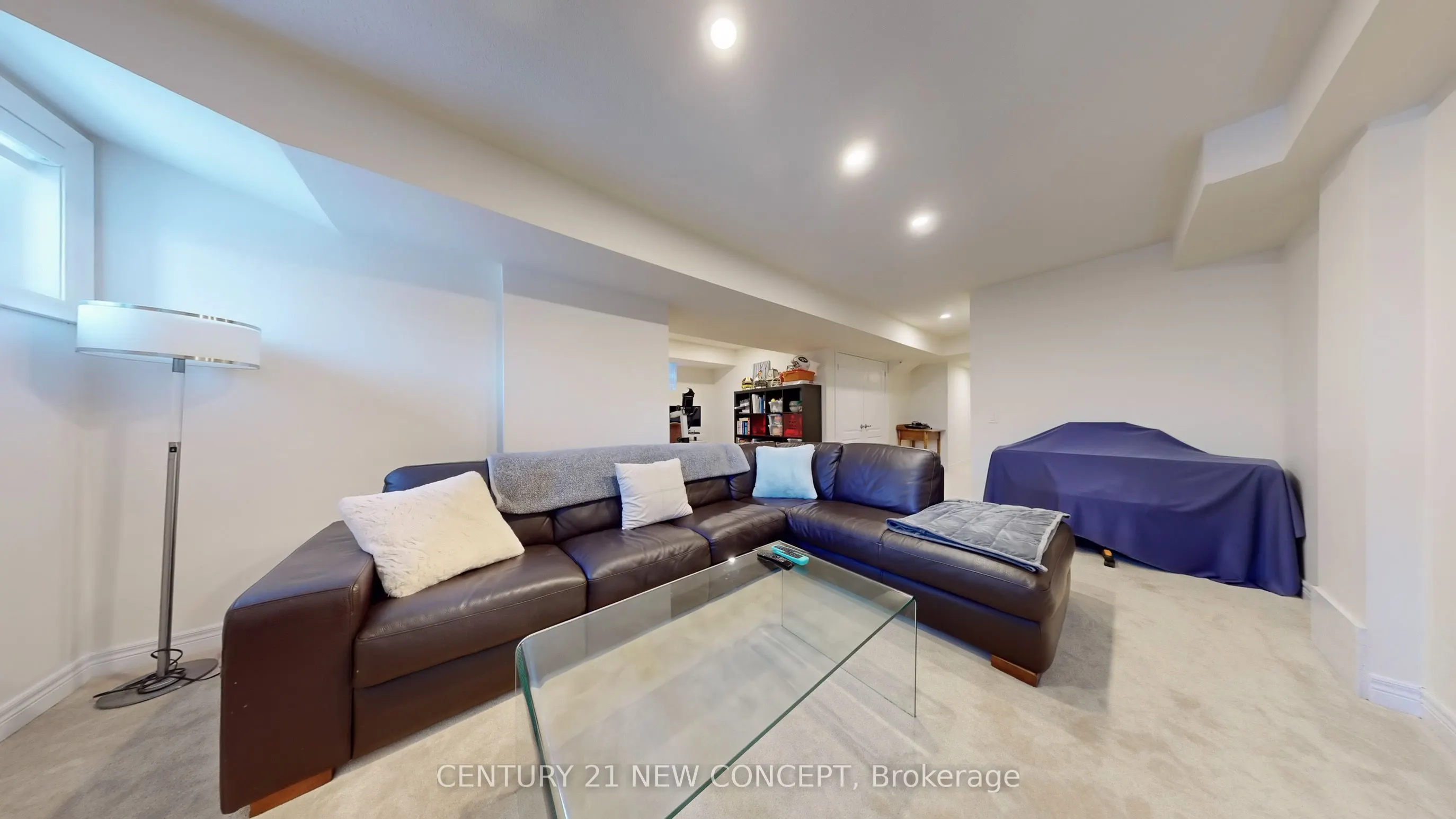 24 Reynolds Crescent