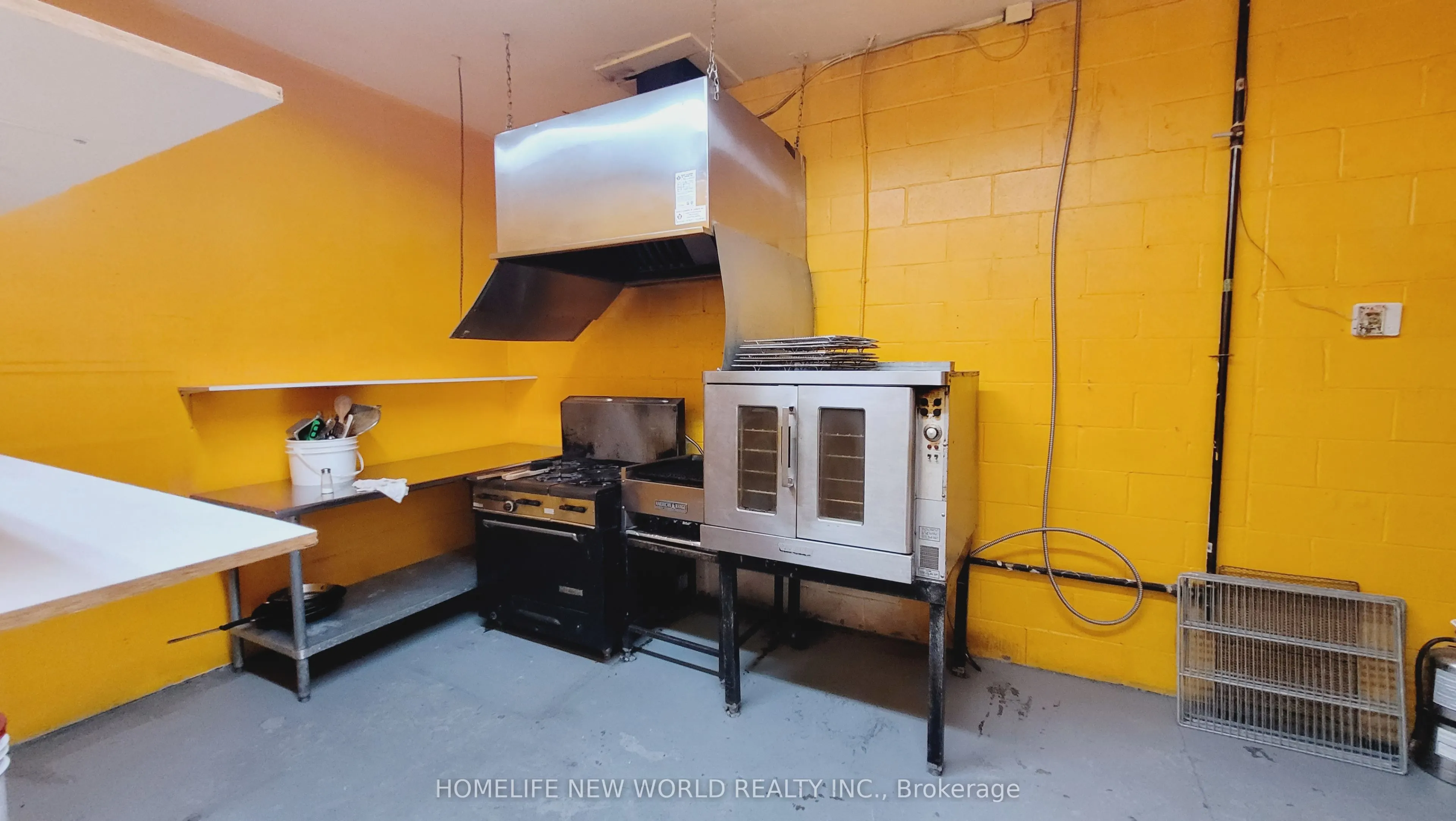 2800 JOHN Street, #10