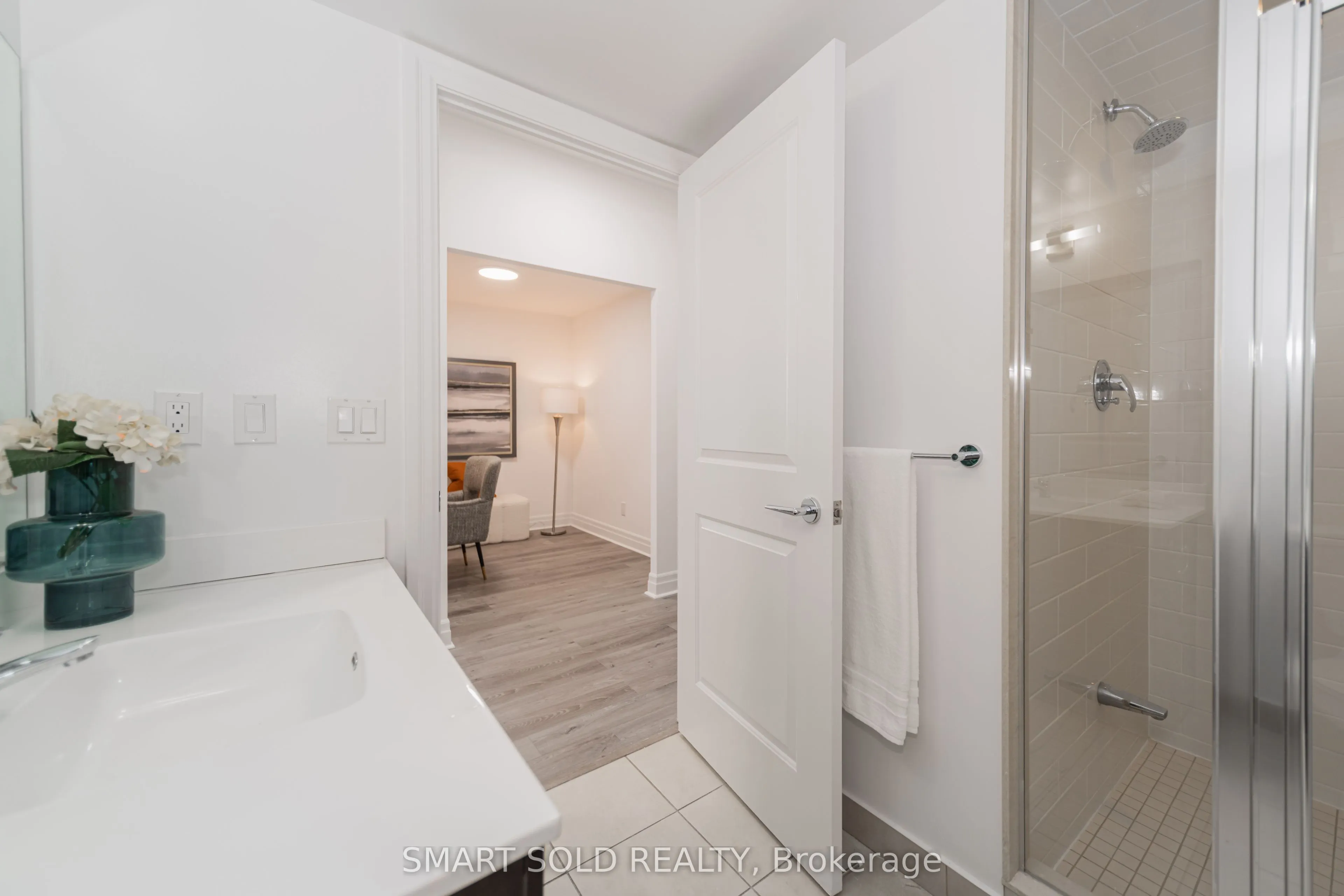 8110 Birchmount Road, #813