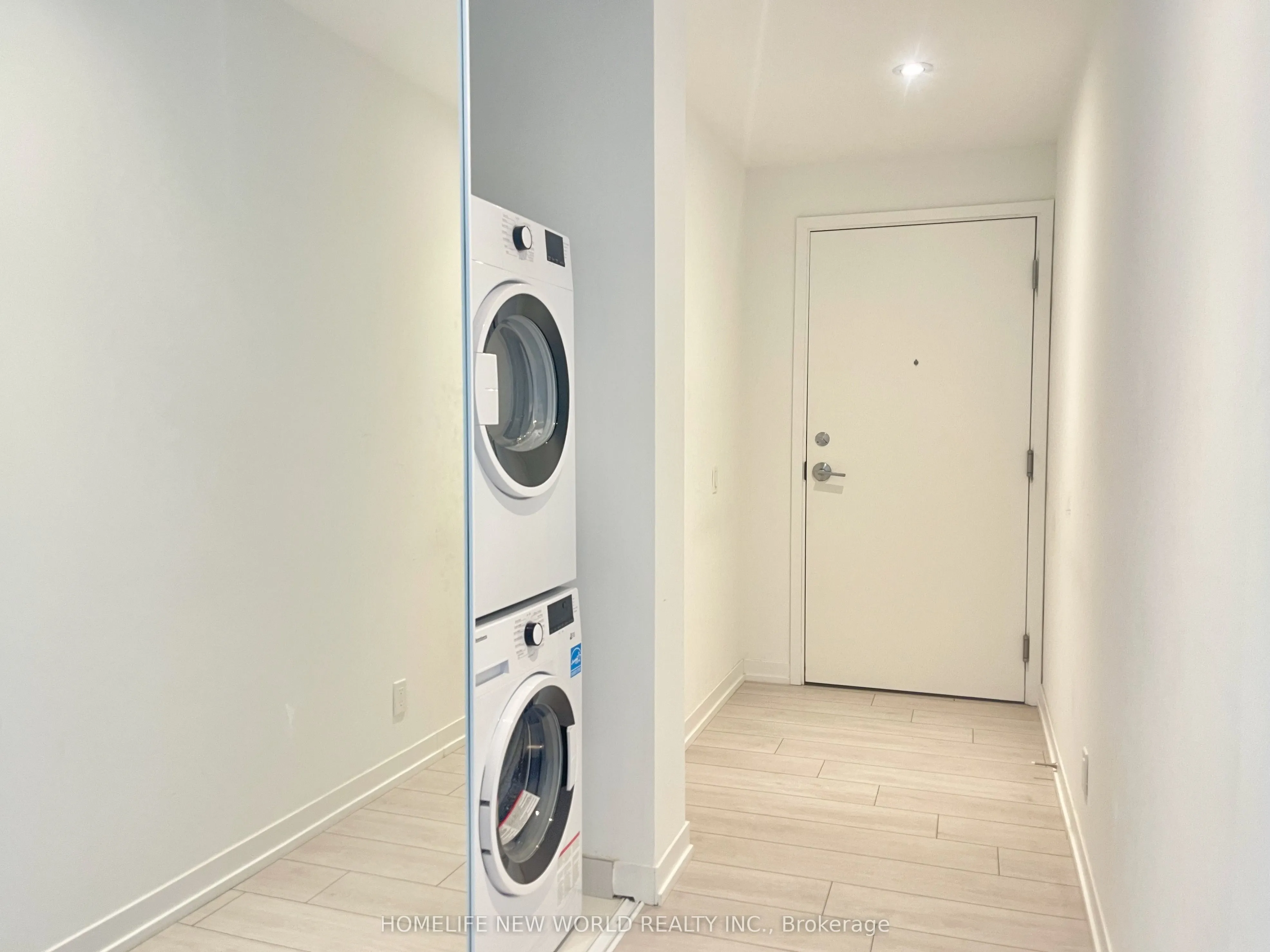 950 Portage Parkway, #4006