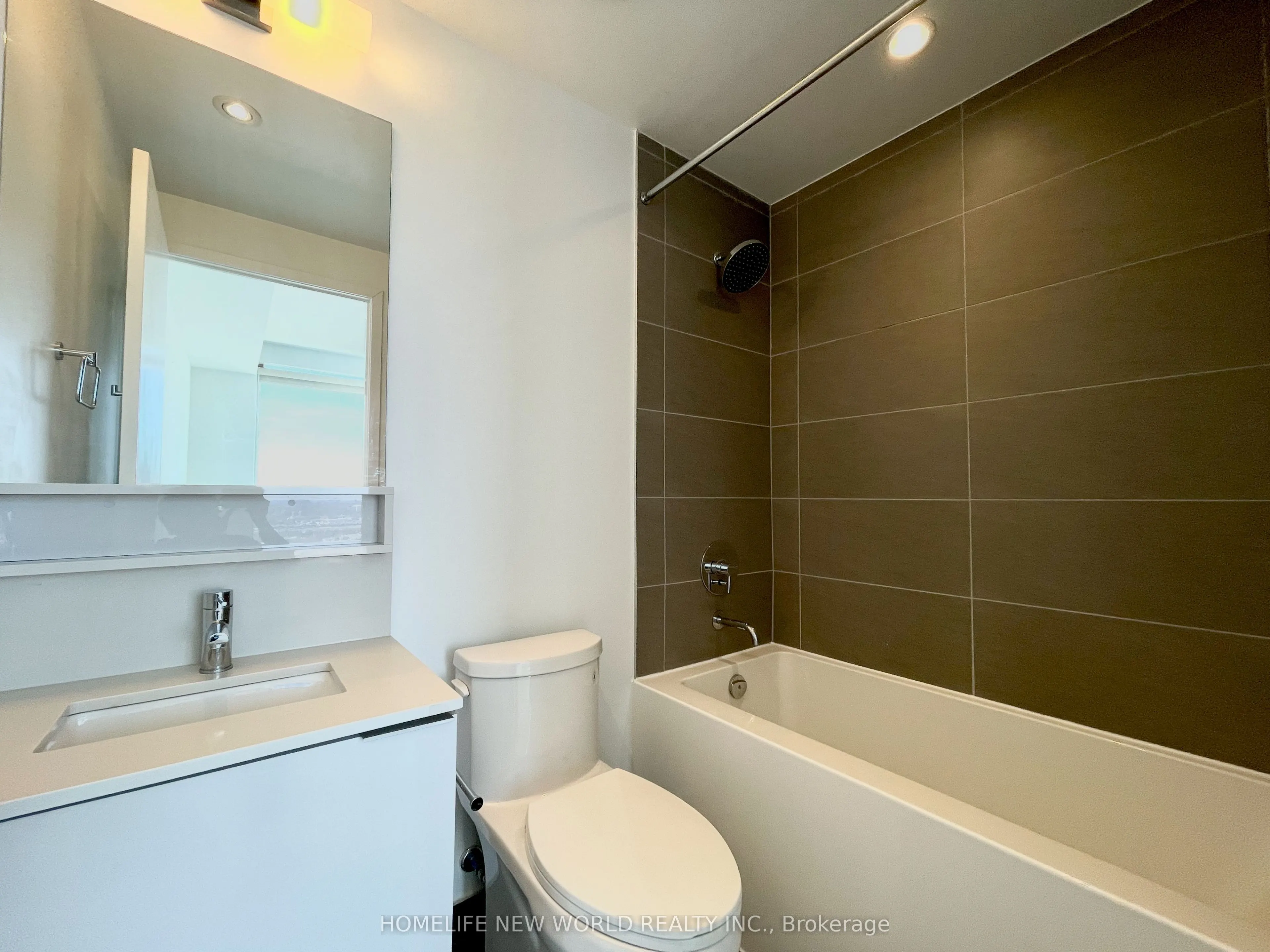 950 Portage Parkway, #4006