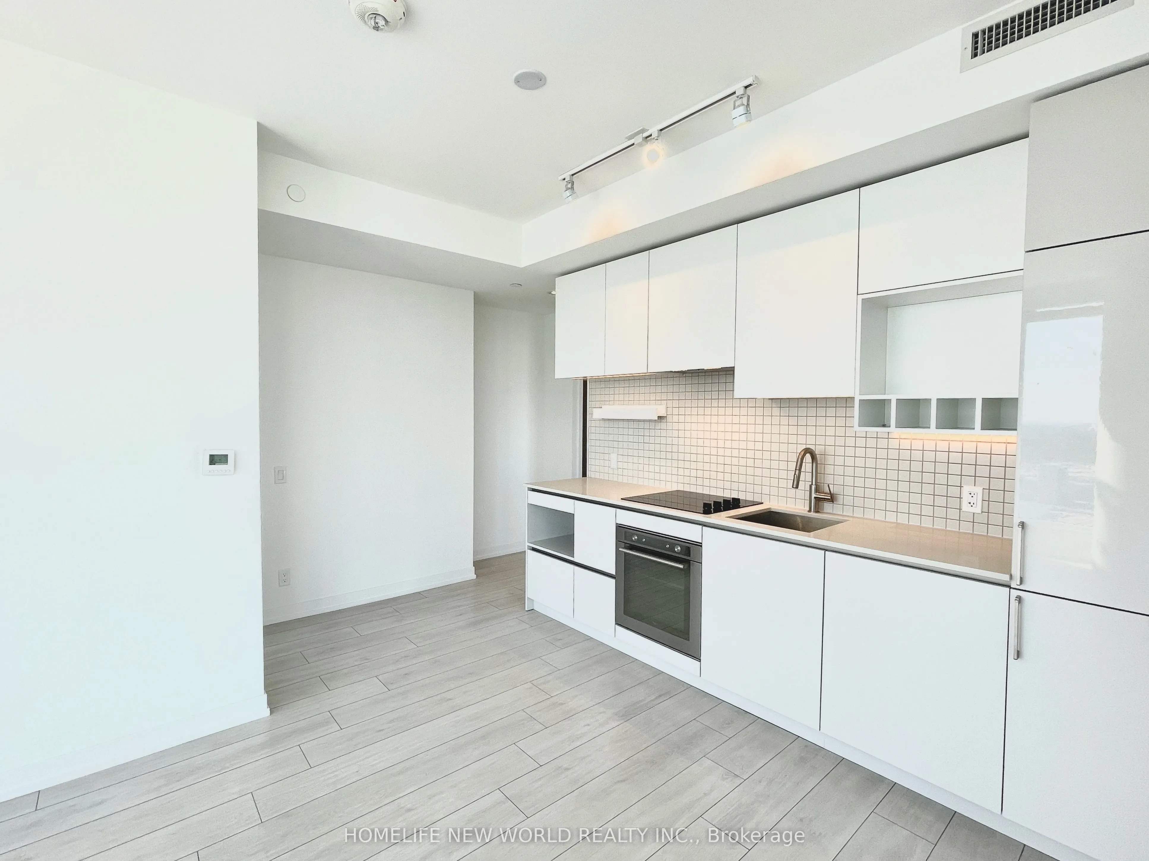 950 Portage Parkway, #4006