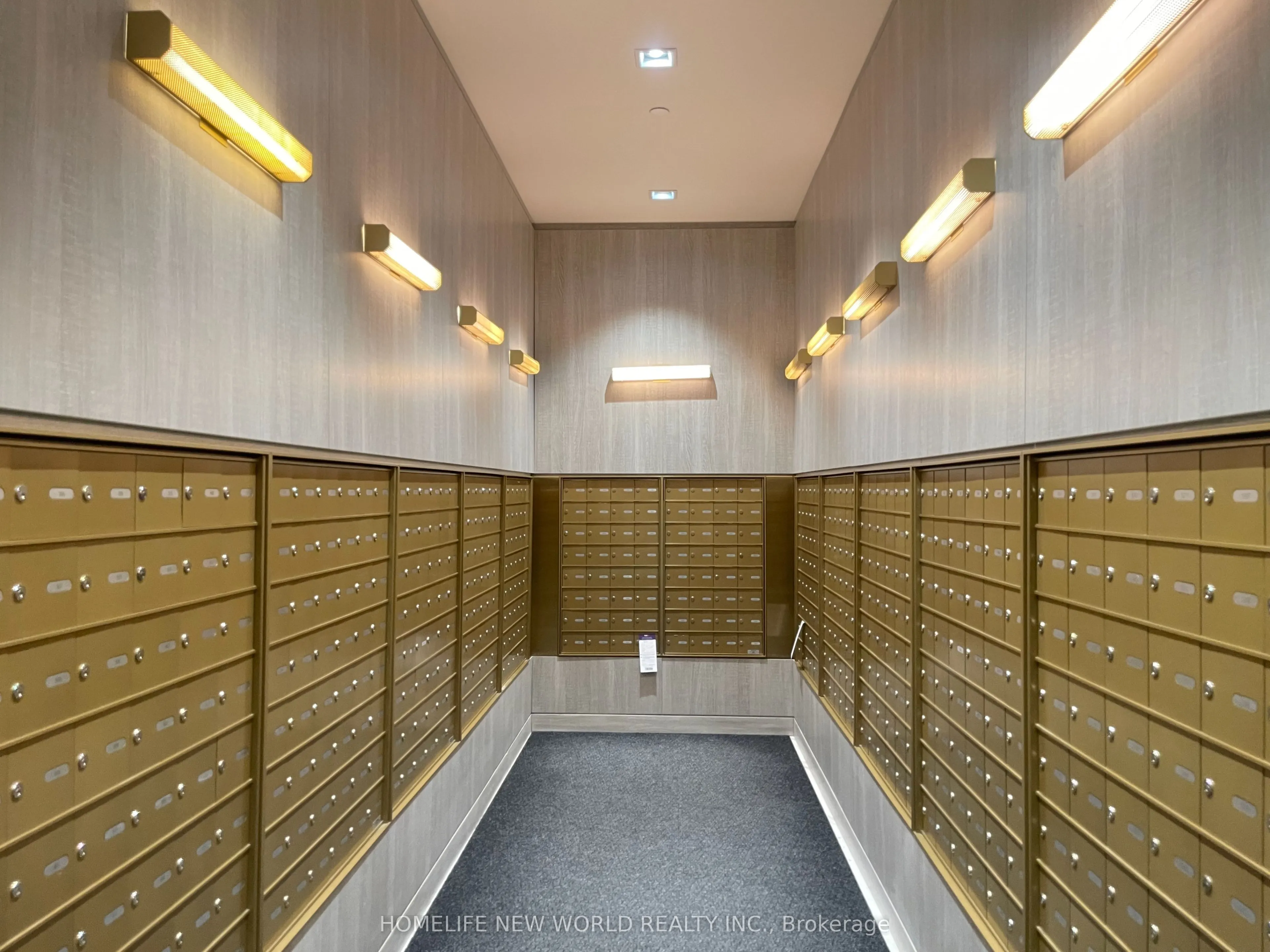 950 Portage Parkway, #4006