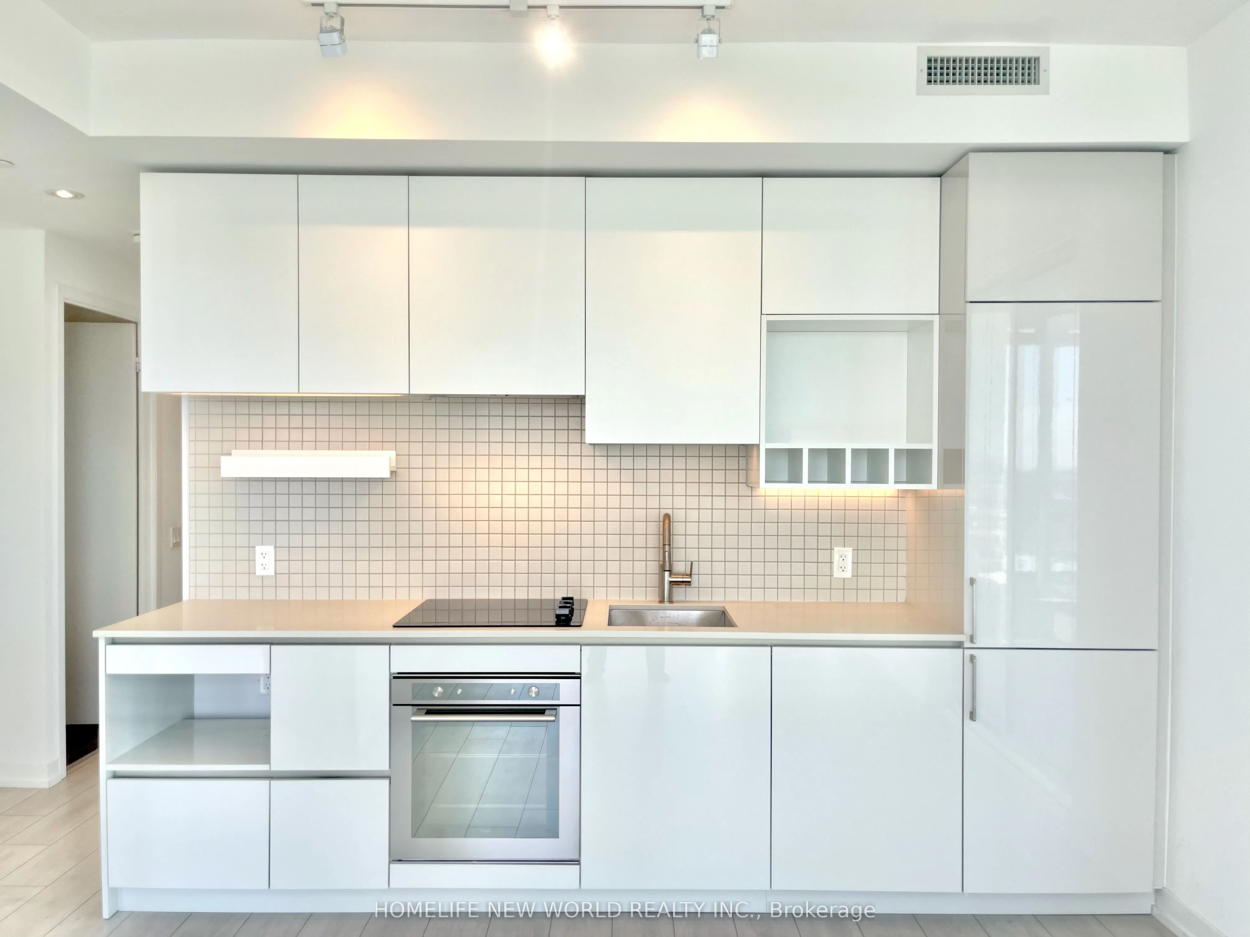950 Portage Parkway, #4006