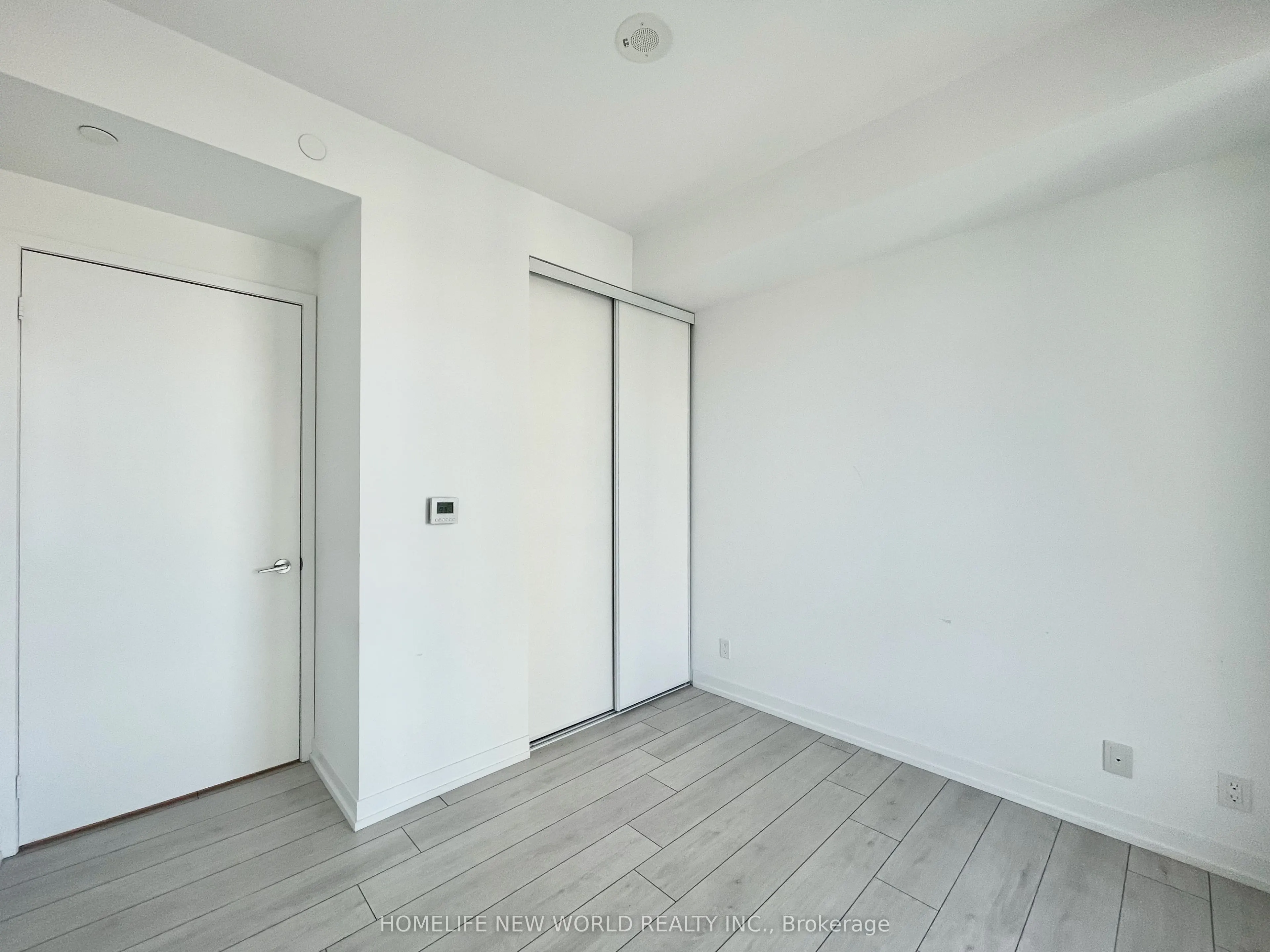 950 Portage Parkway, #4006