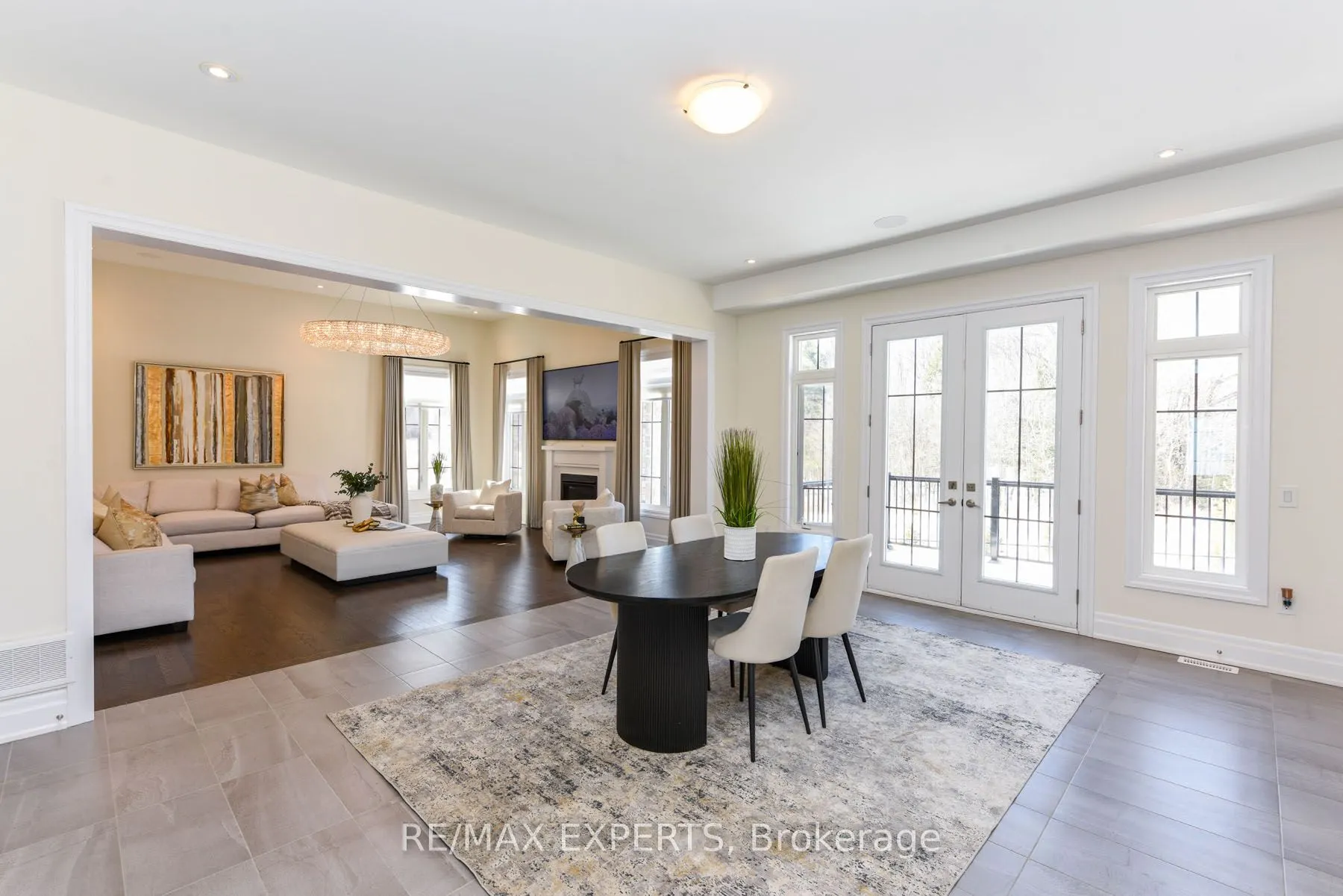 30 Enclave Court NW