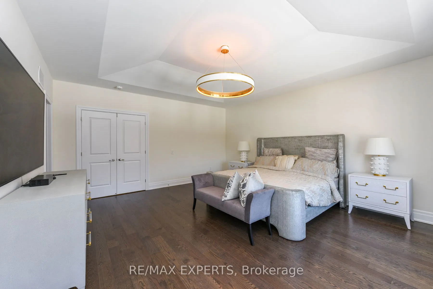 30 Enclave Court NW