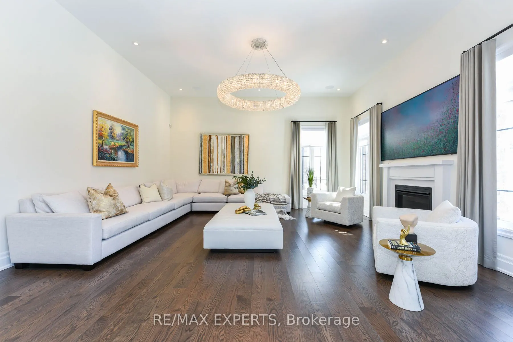 30 Enclave Court NW