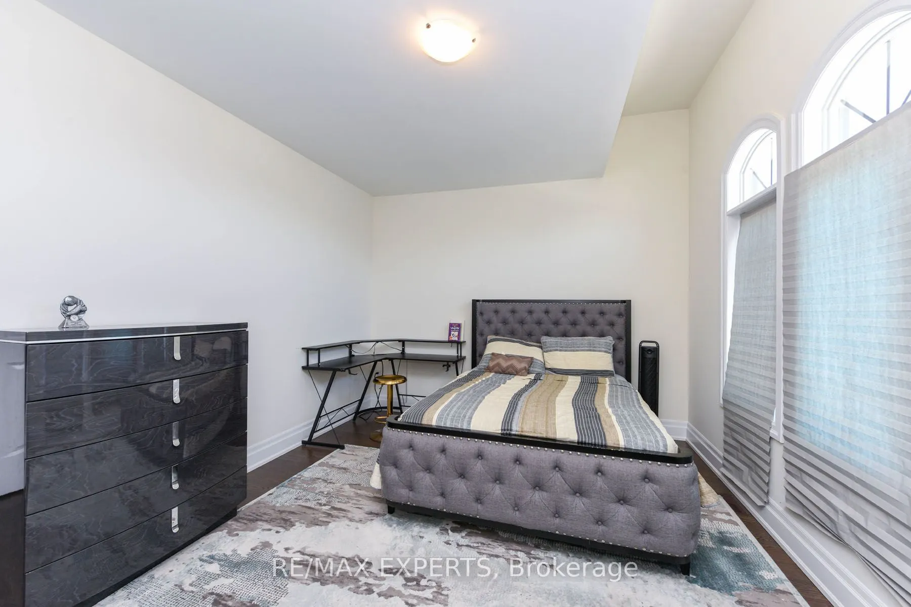 30 Enclave Court NW