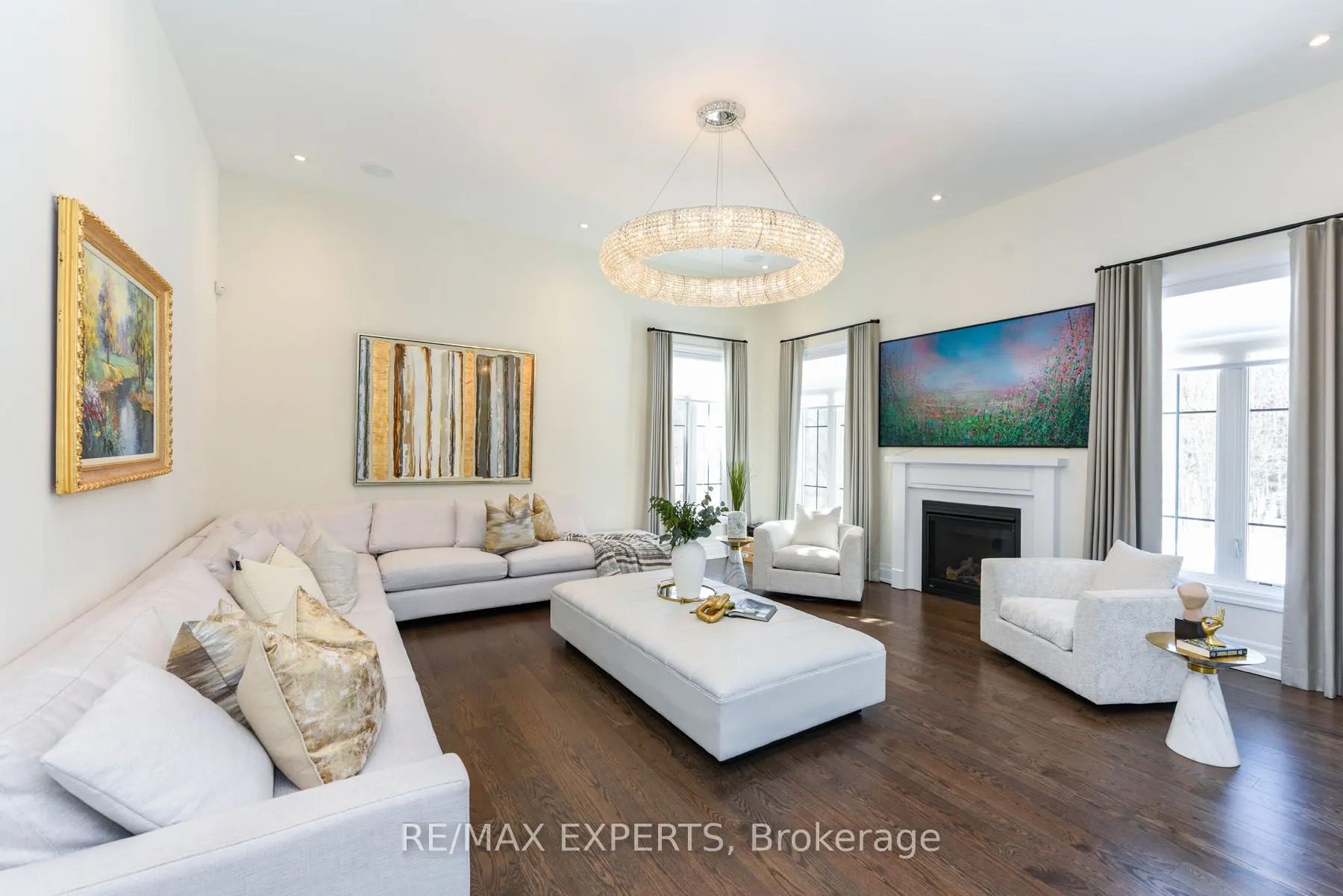 30 Enclave Court NW