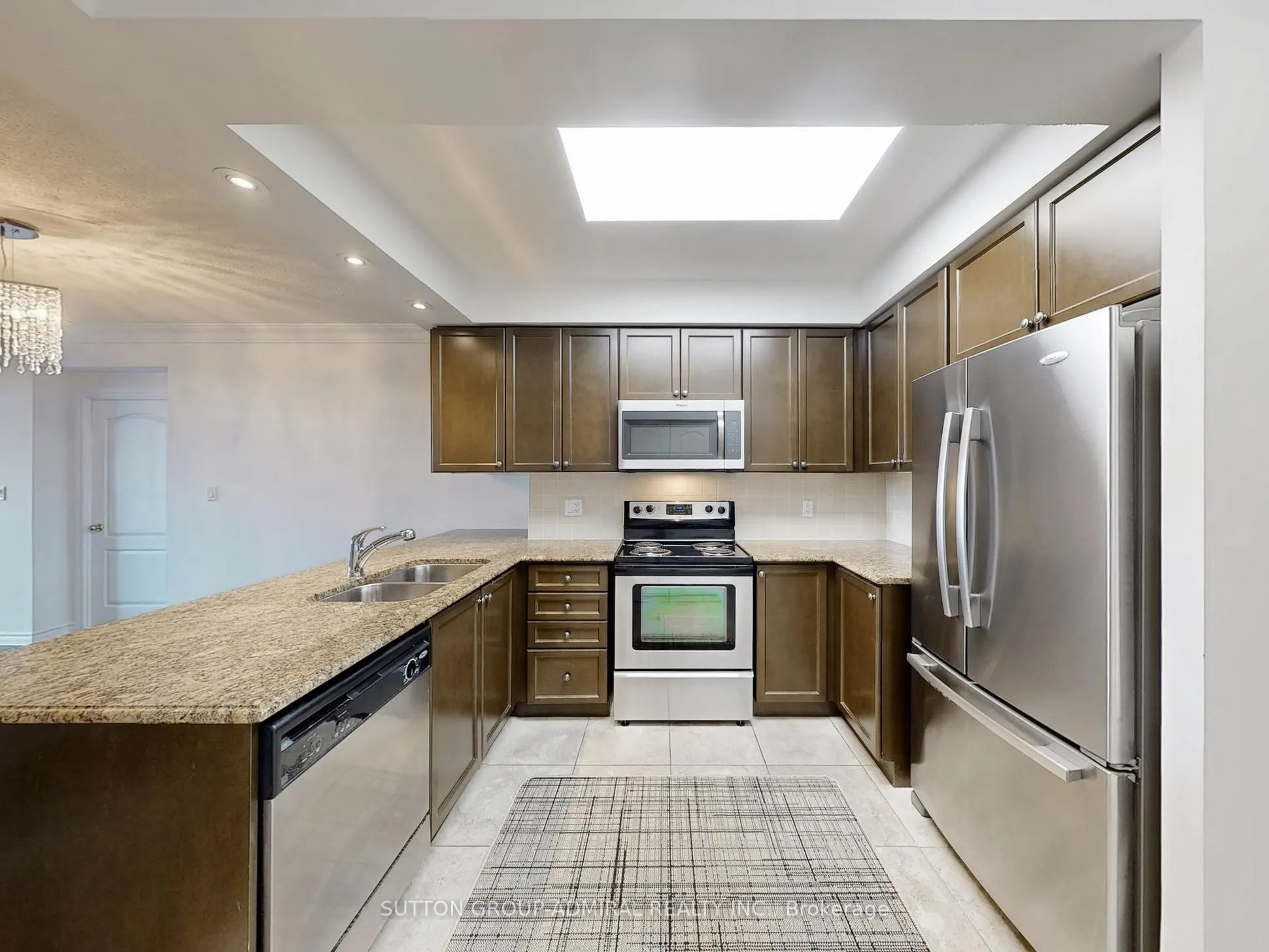 88 Promenade Circle, #409