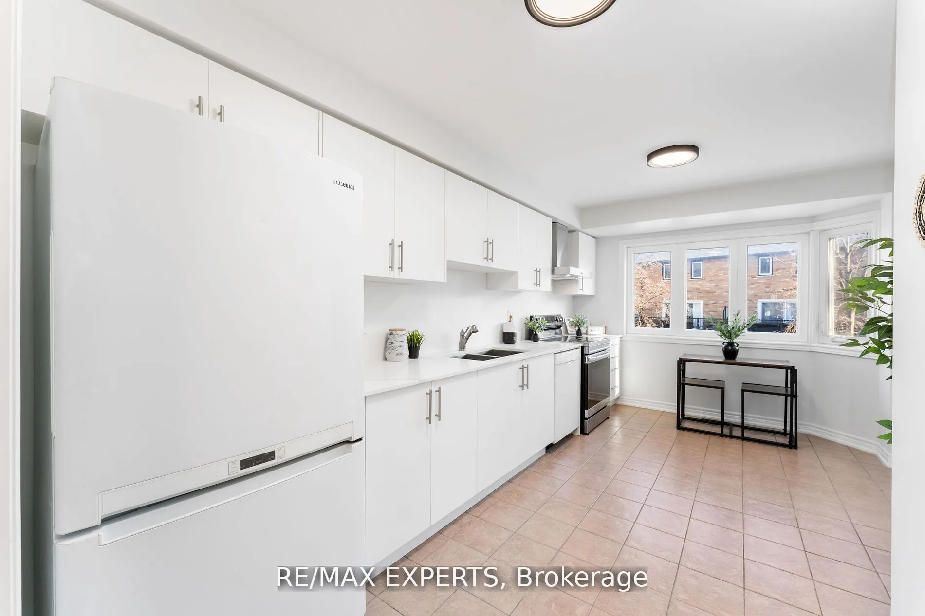 20 William Farr Lane, #10