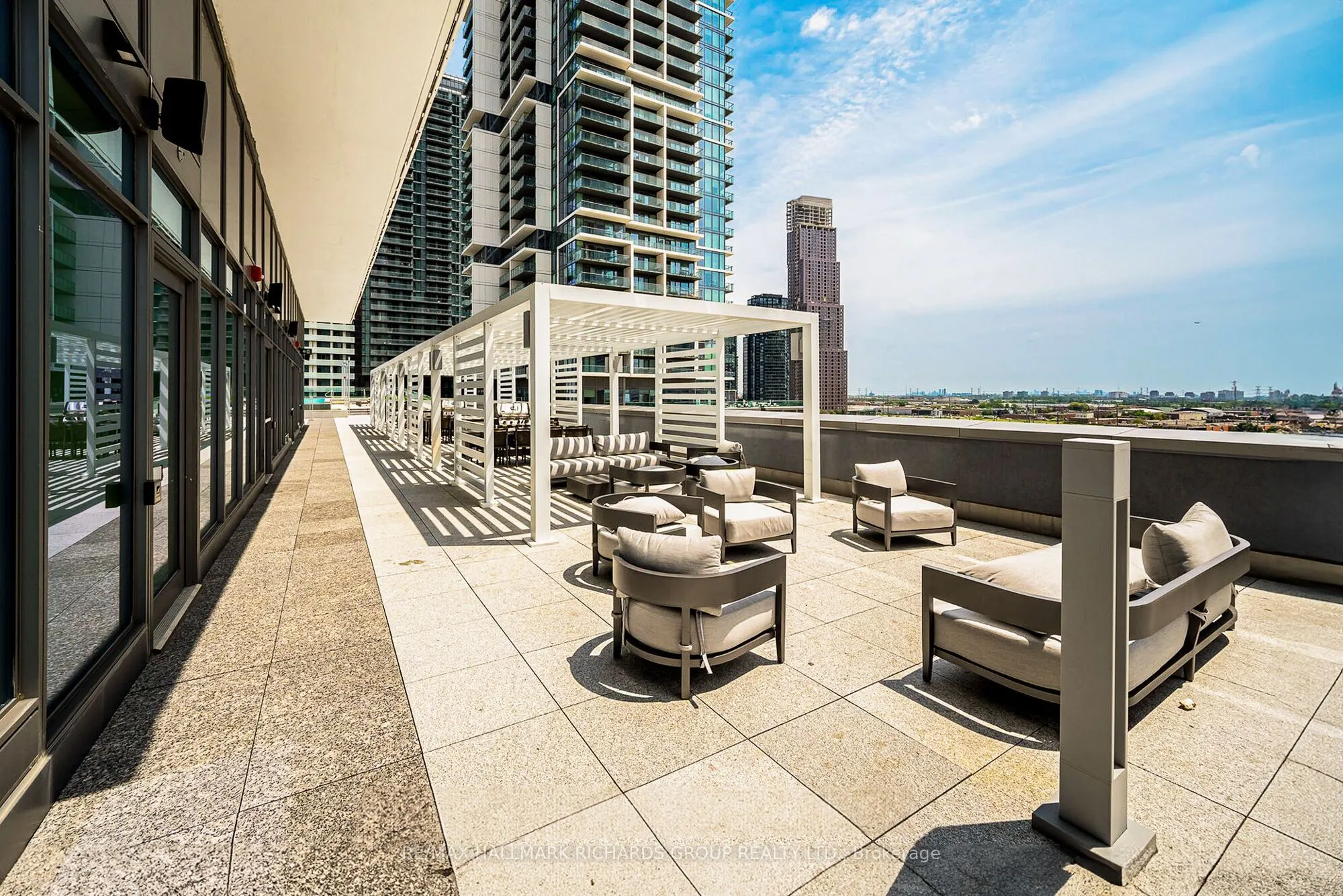 1000 Portage Parkway, #517