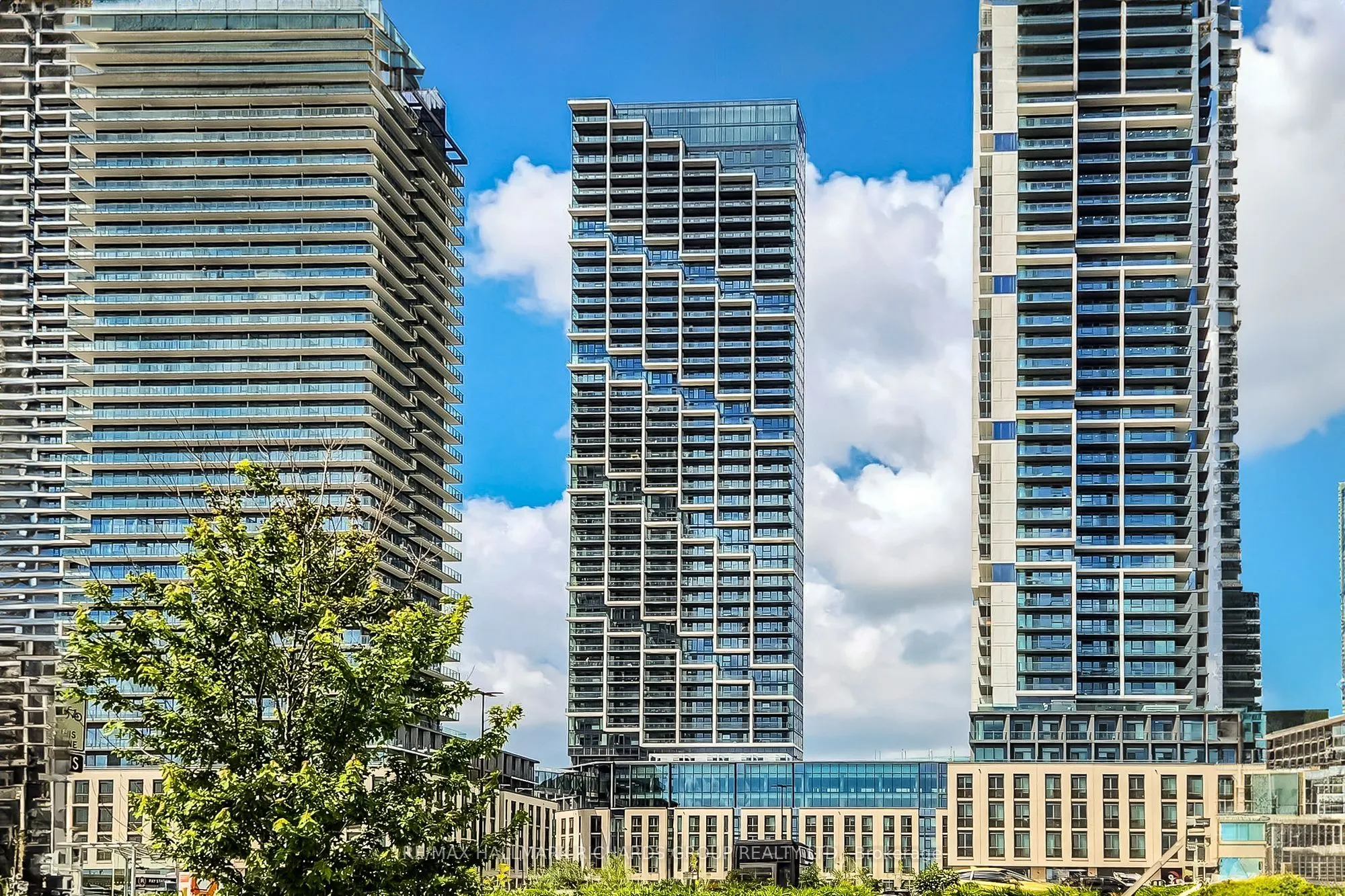 1000 Portage Parkway, #517