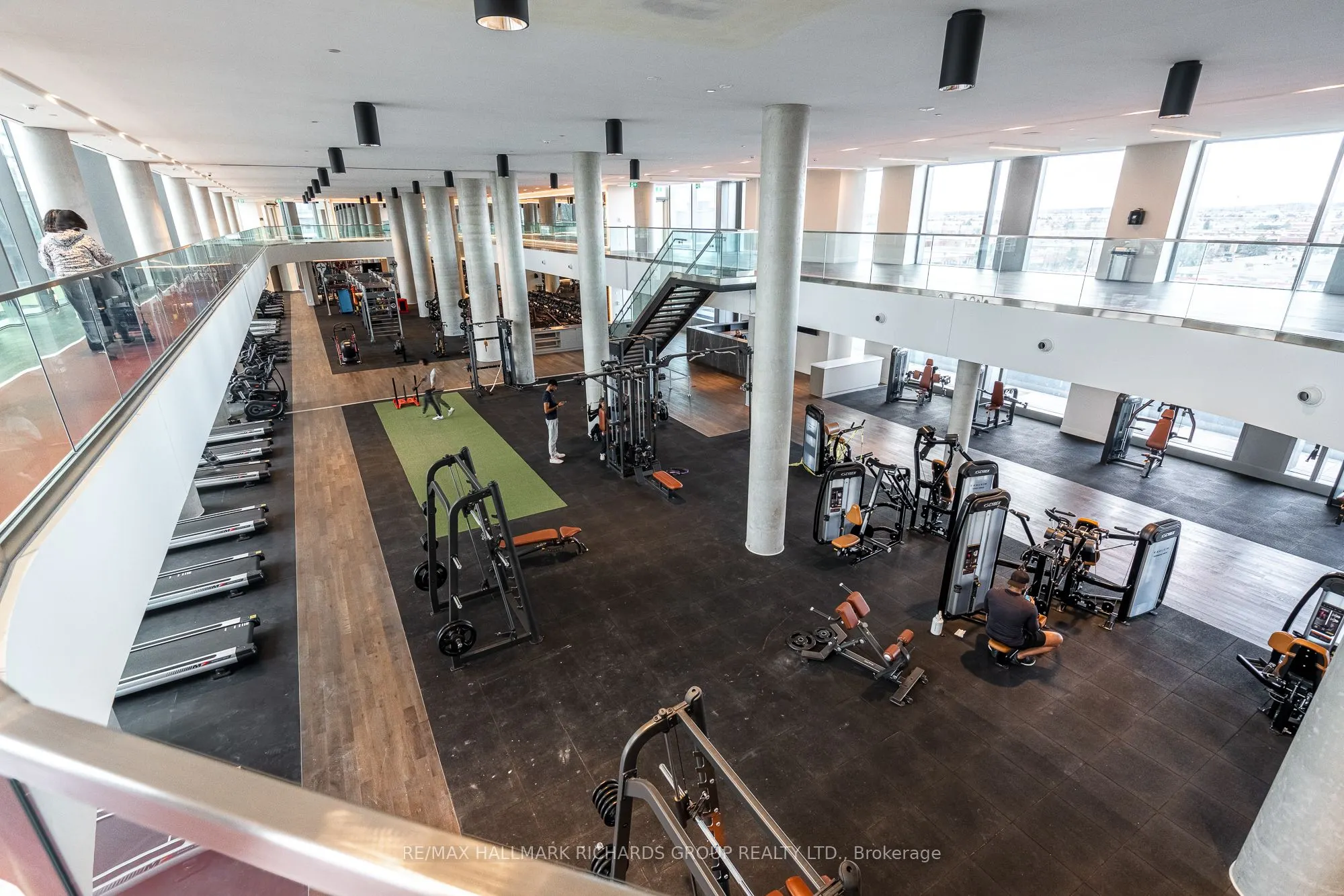 1000 Portage Parkway, #517