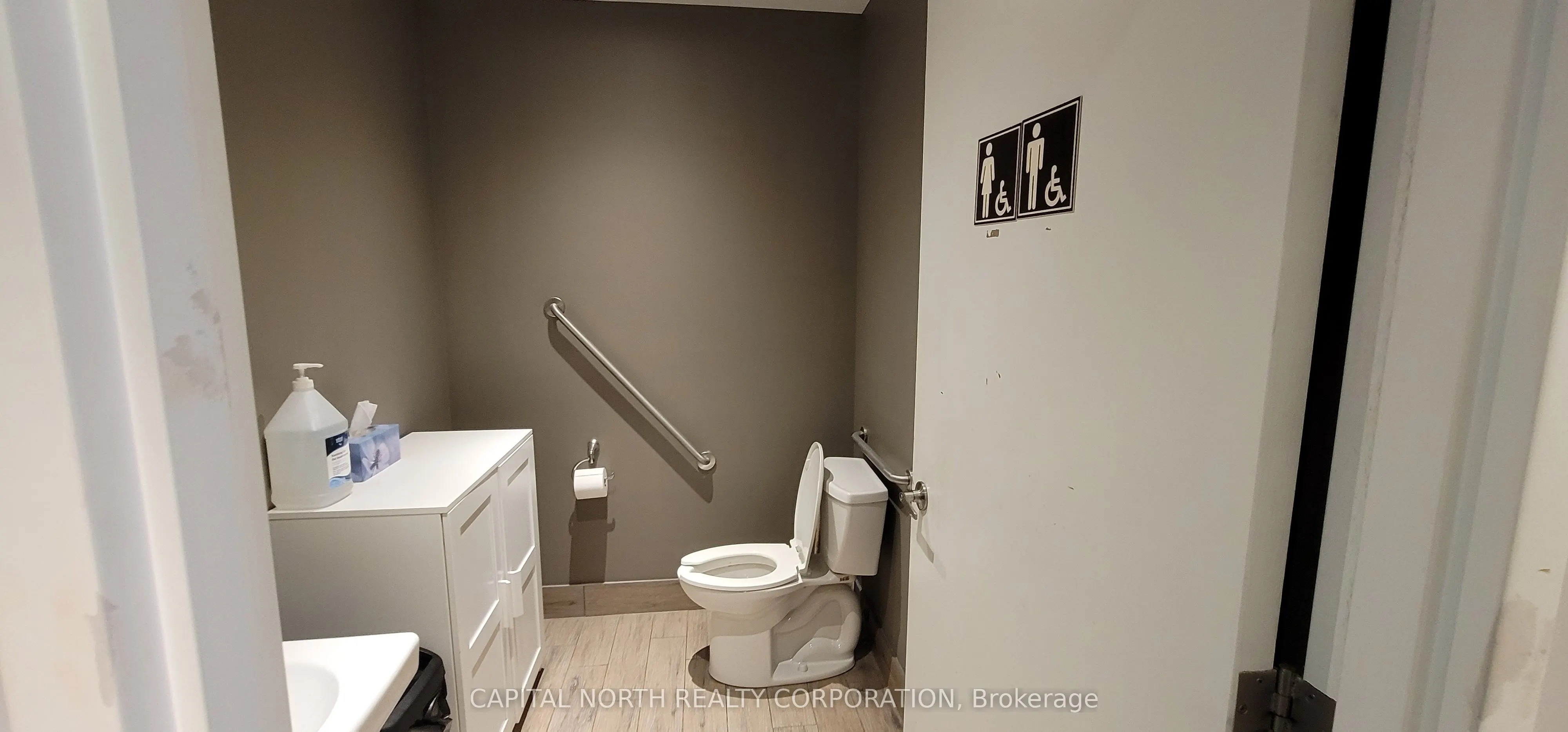 975 Major Mackenzie Drive, #Unit 3