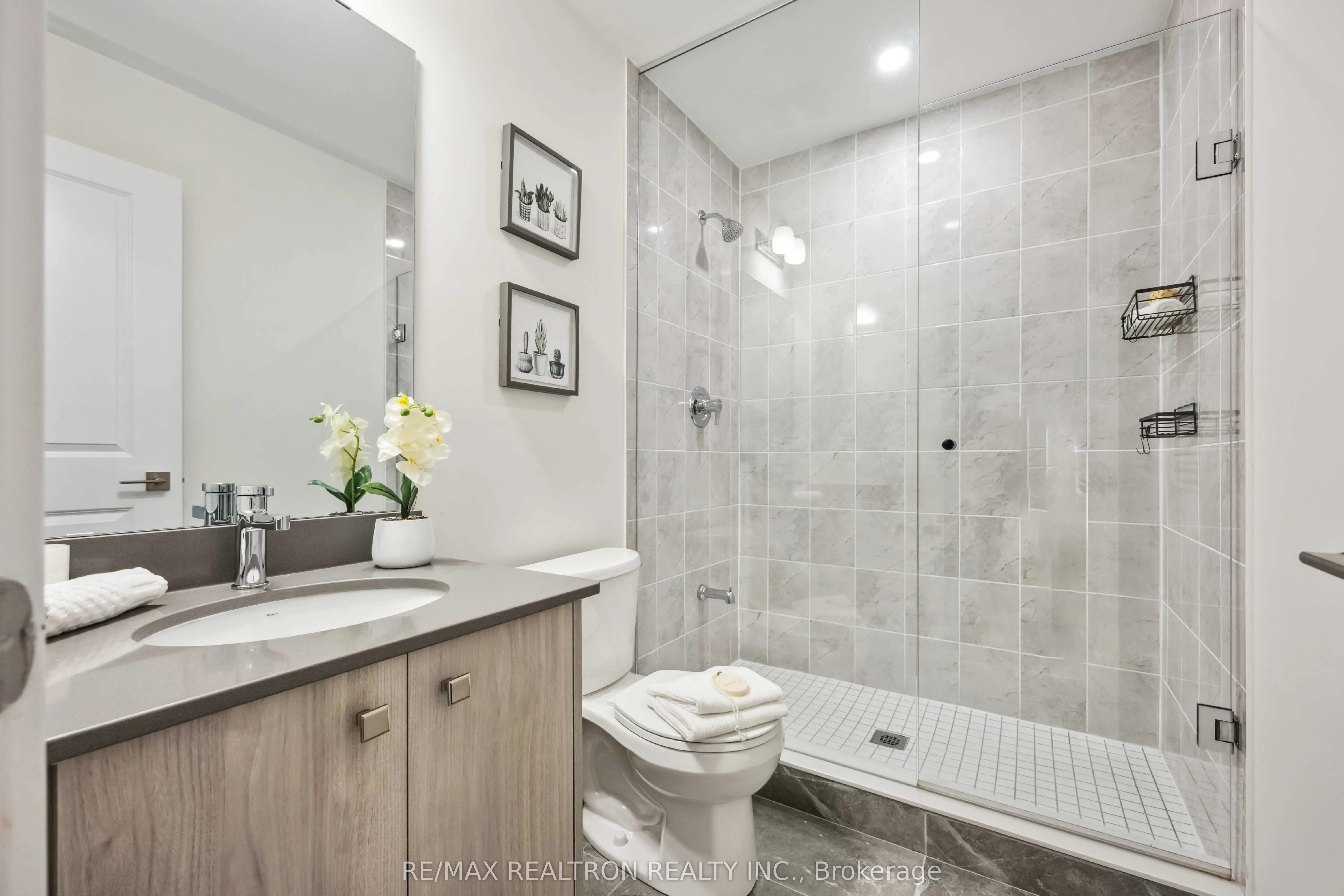 12860 Yonge Street W, #3