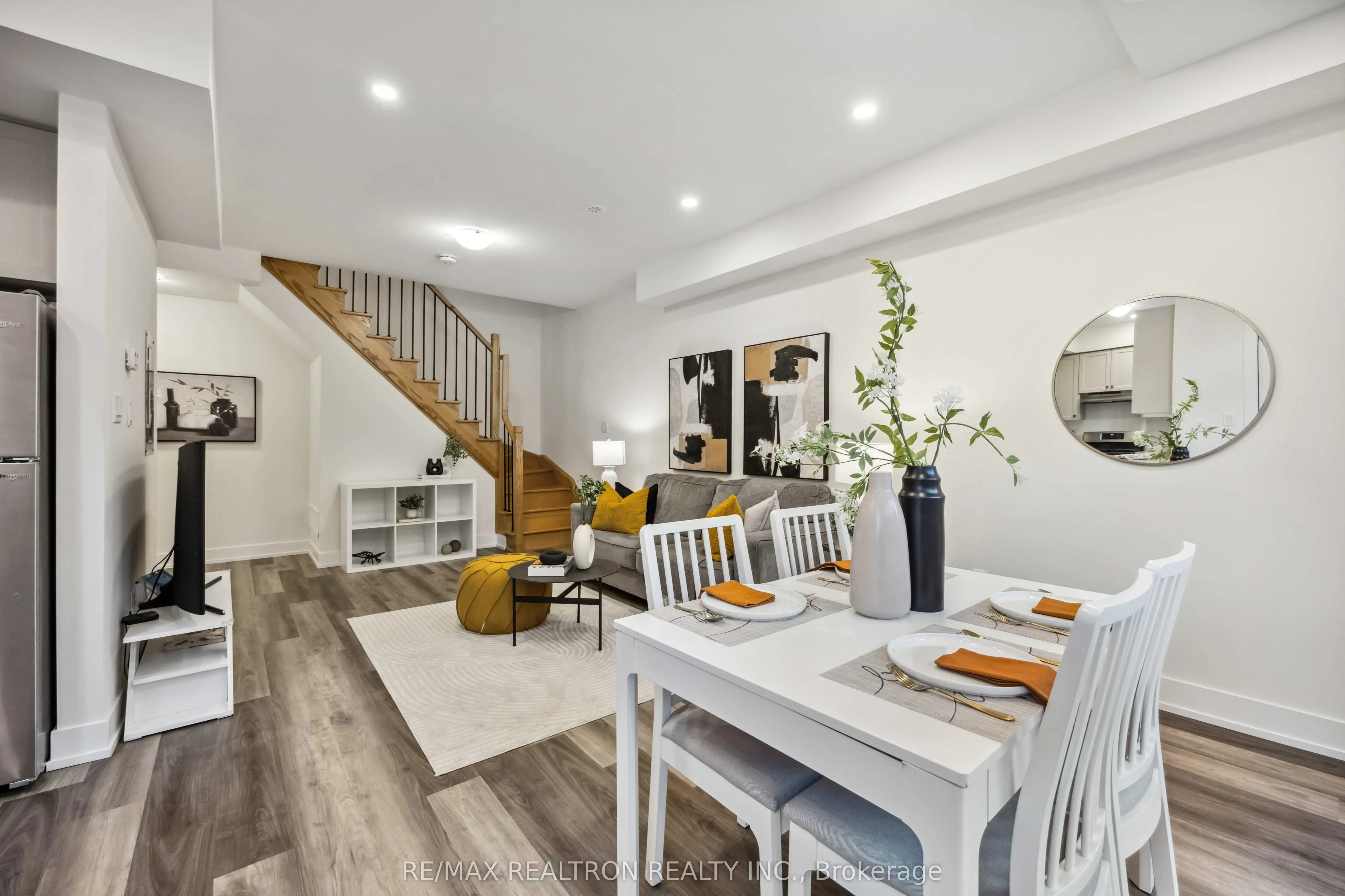 12860 Yonge Street W, #3