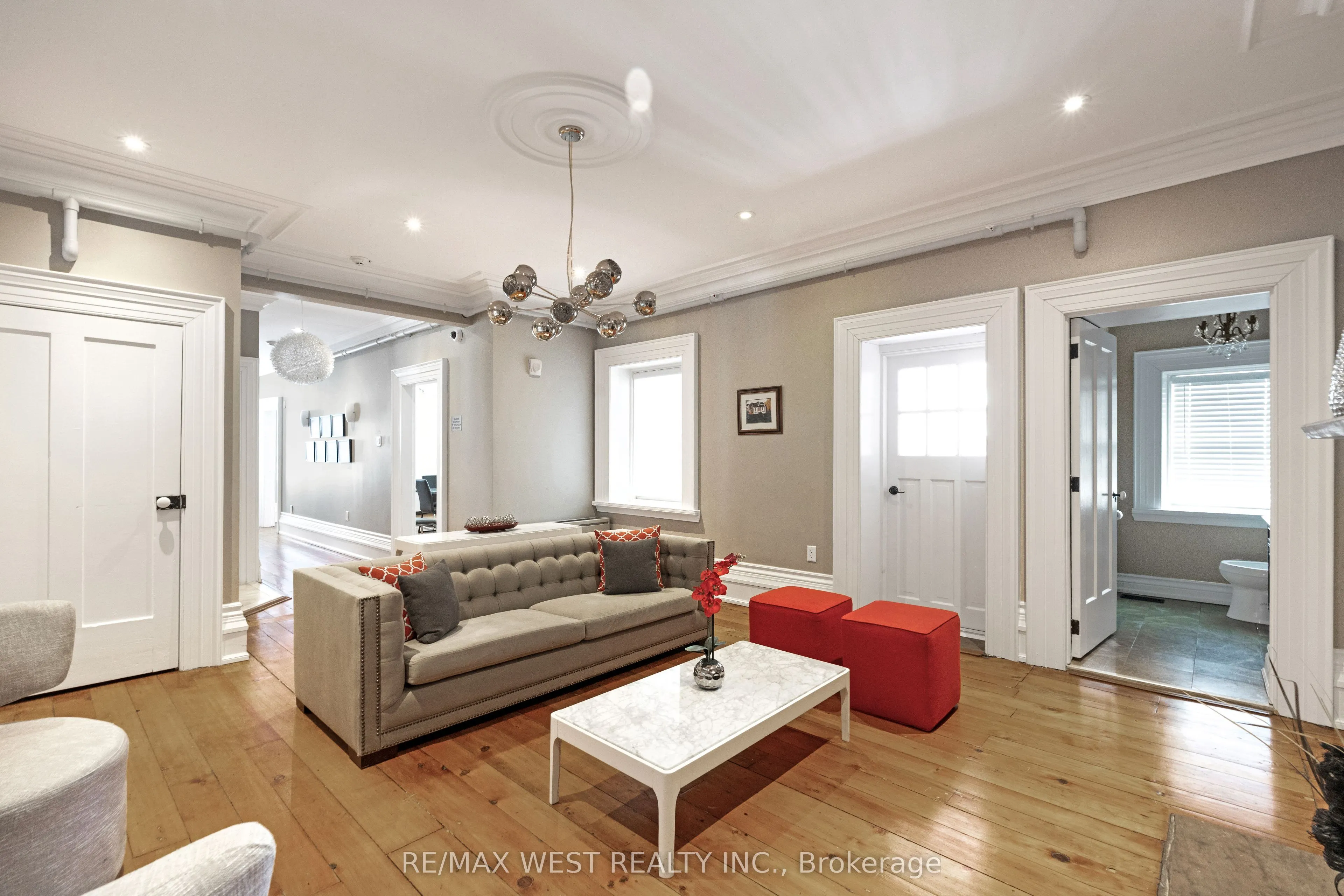 10360 Islington Avenue, #201