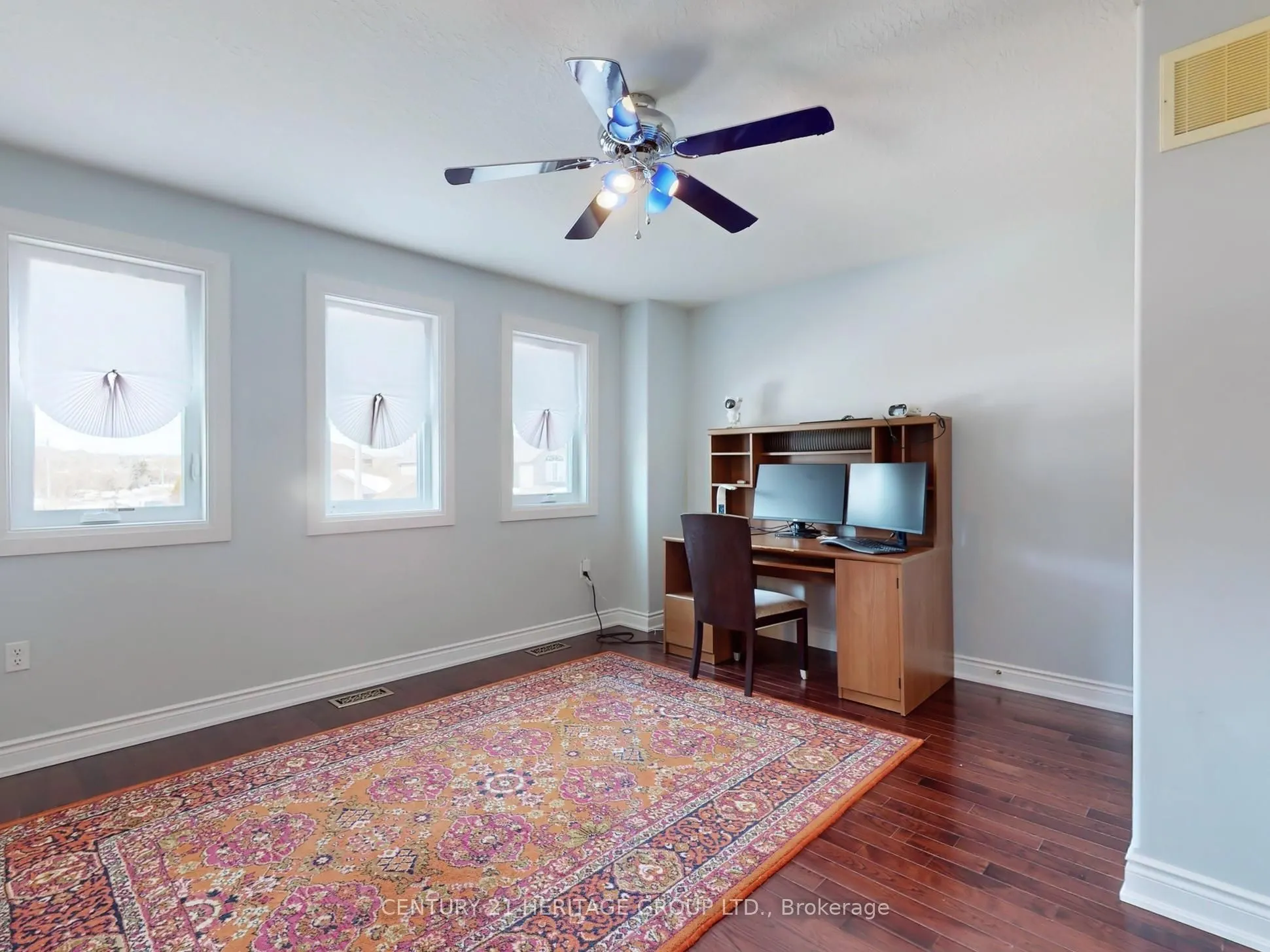 896 Booth Avenue