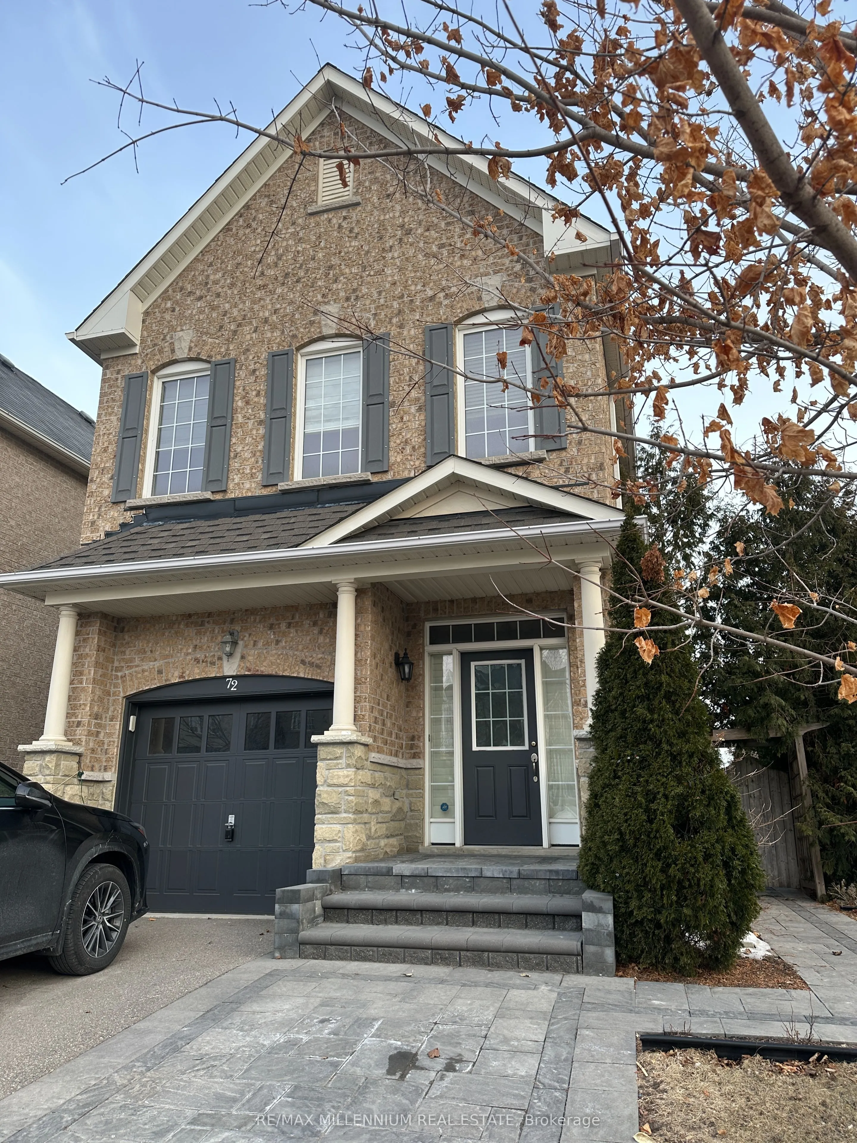 72 Sir Sanford Fleming Way