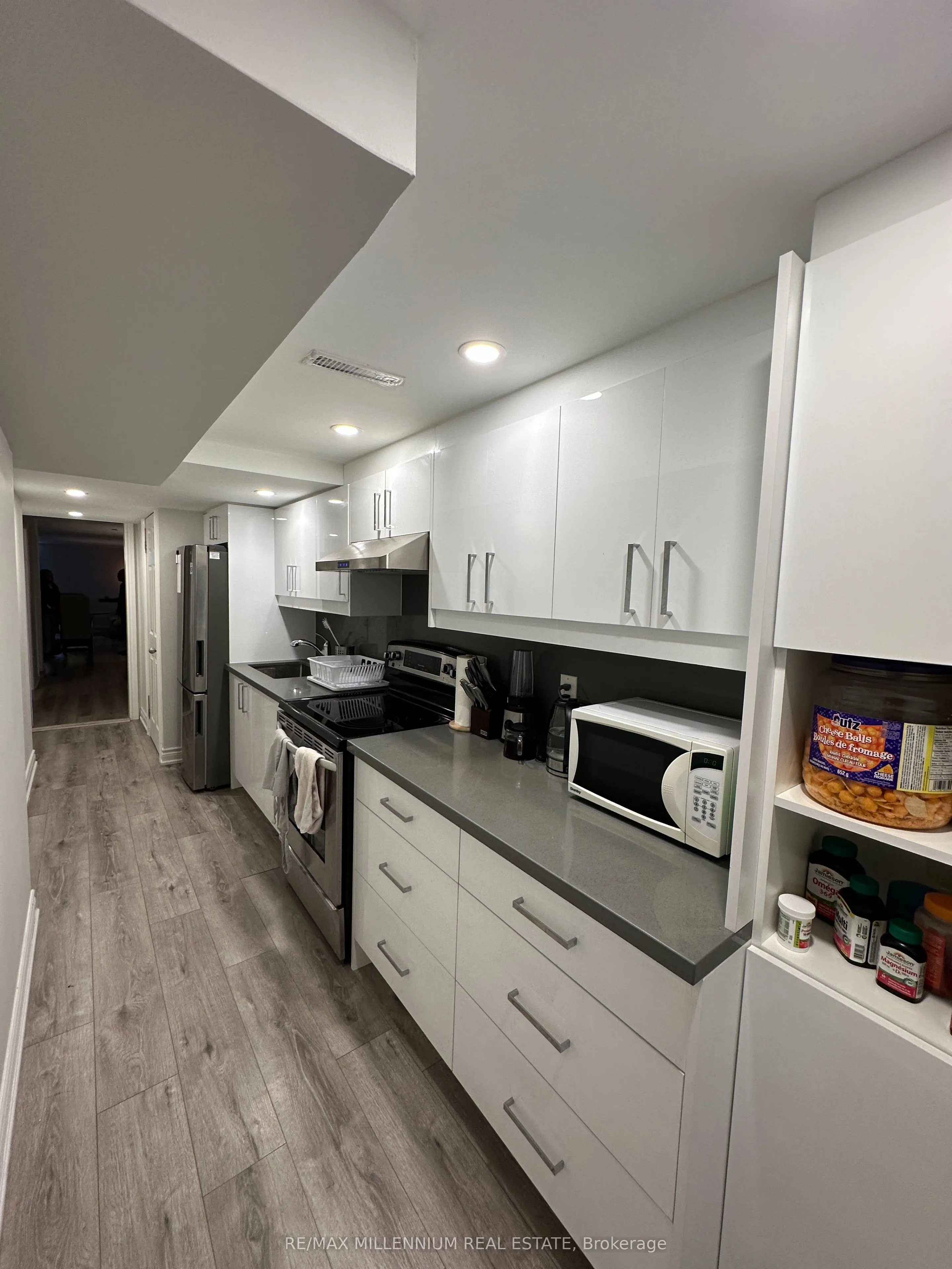 72 Sir Sanford Fleming Way