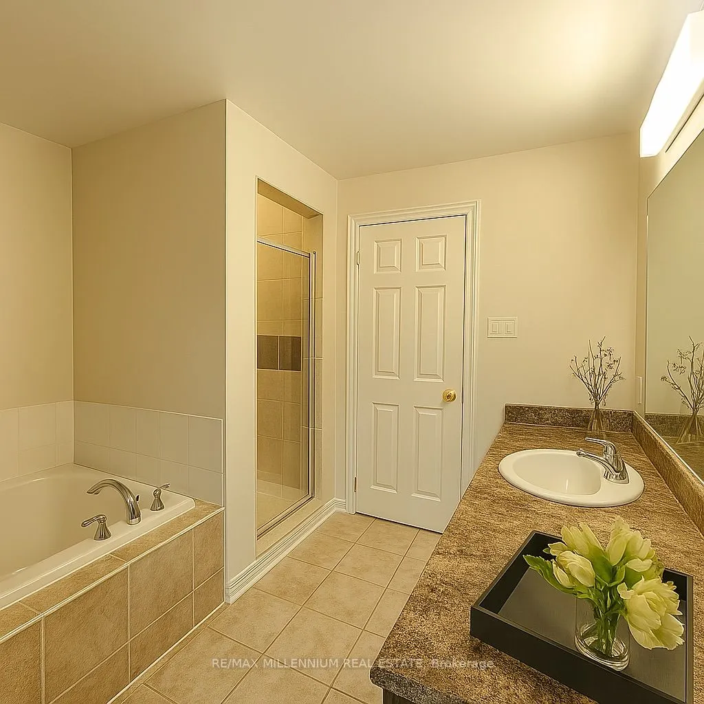 72 Sir Sanford Fleming Way